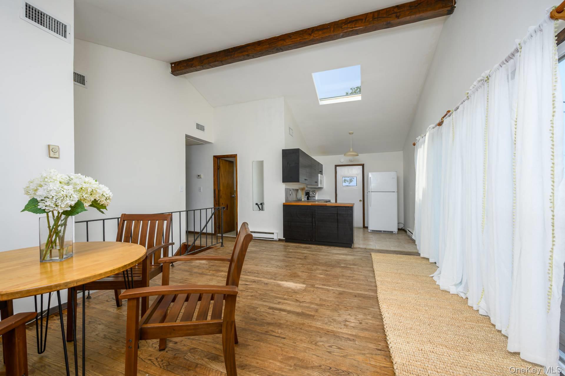 83 Foster Avenue, Hampton Bays, NY 11946