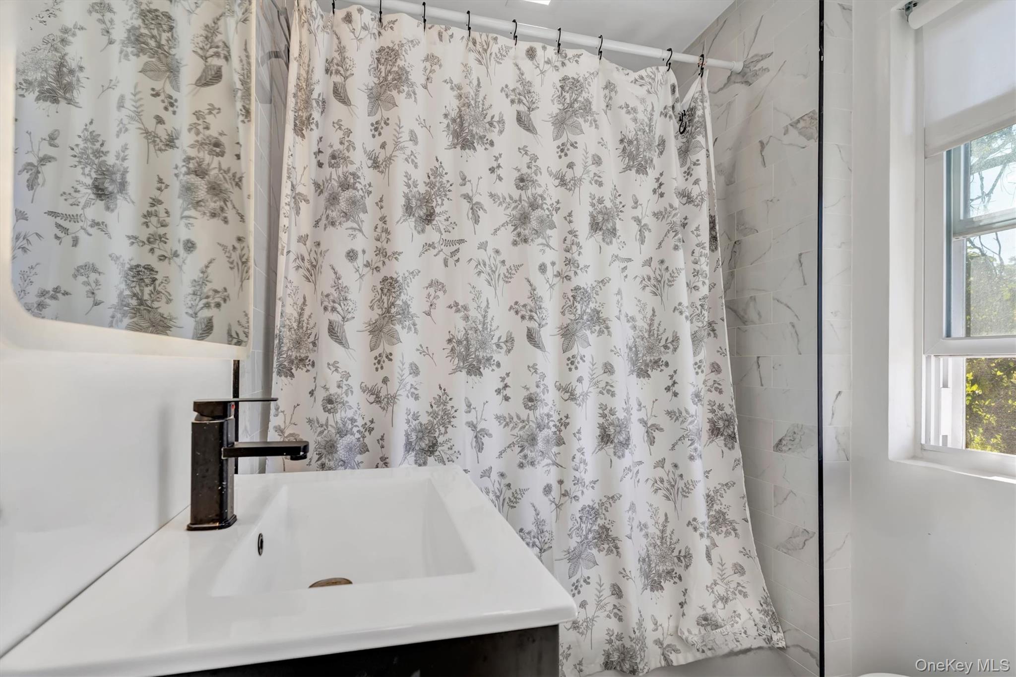 159 Southside Avenue, Freeport, NY 11520