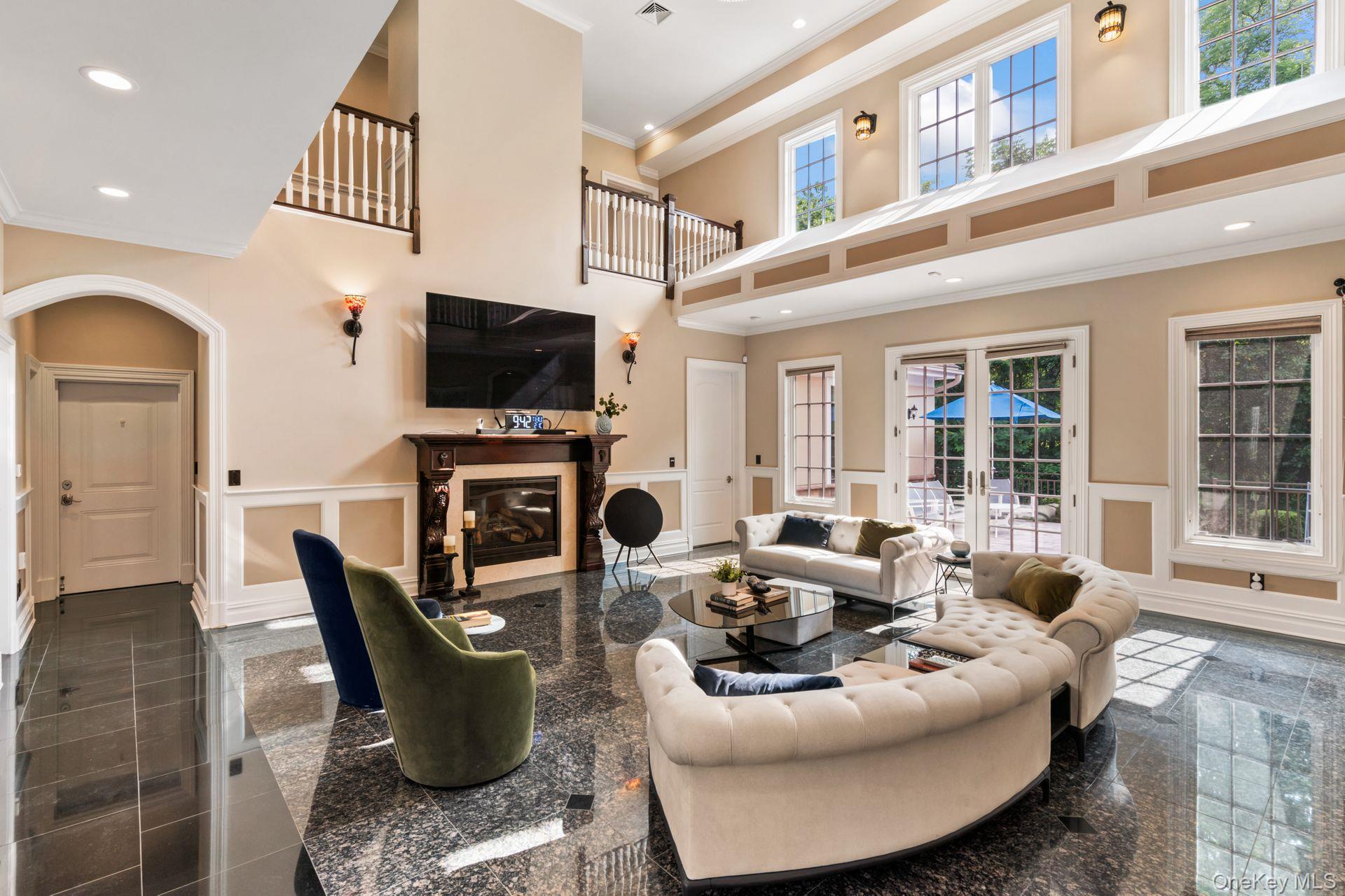 11 Buckingham Court, Muttontown, NY 11791