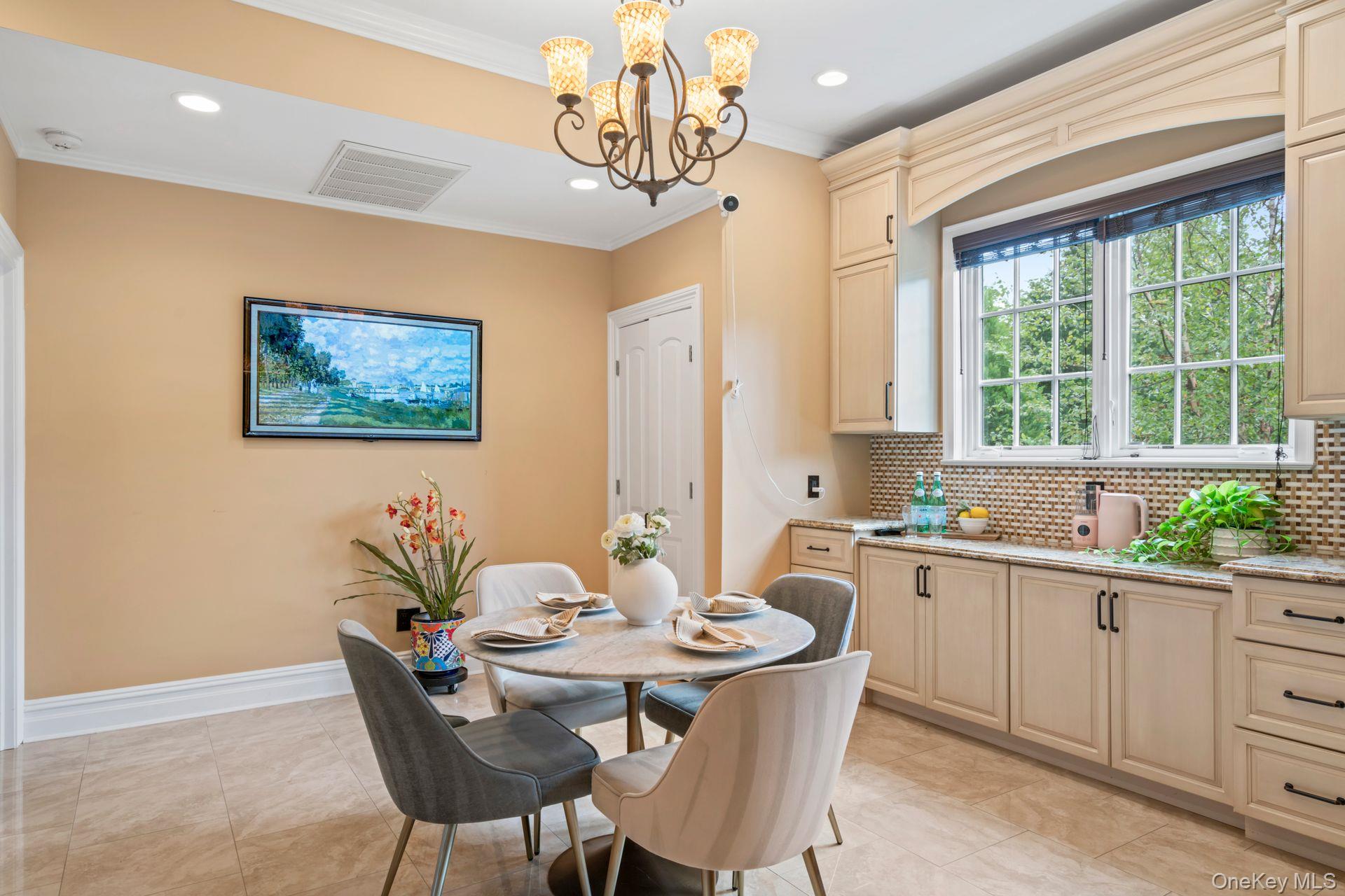 11 Buckingham Court, Muttontown, NY 11791