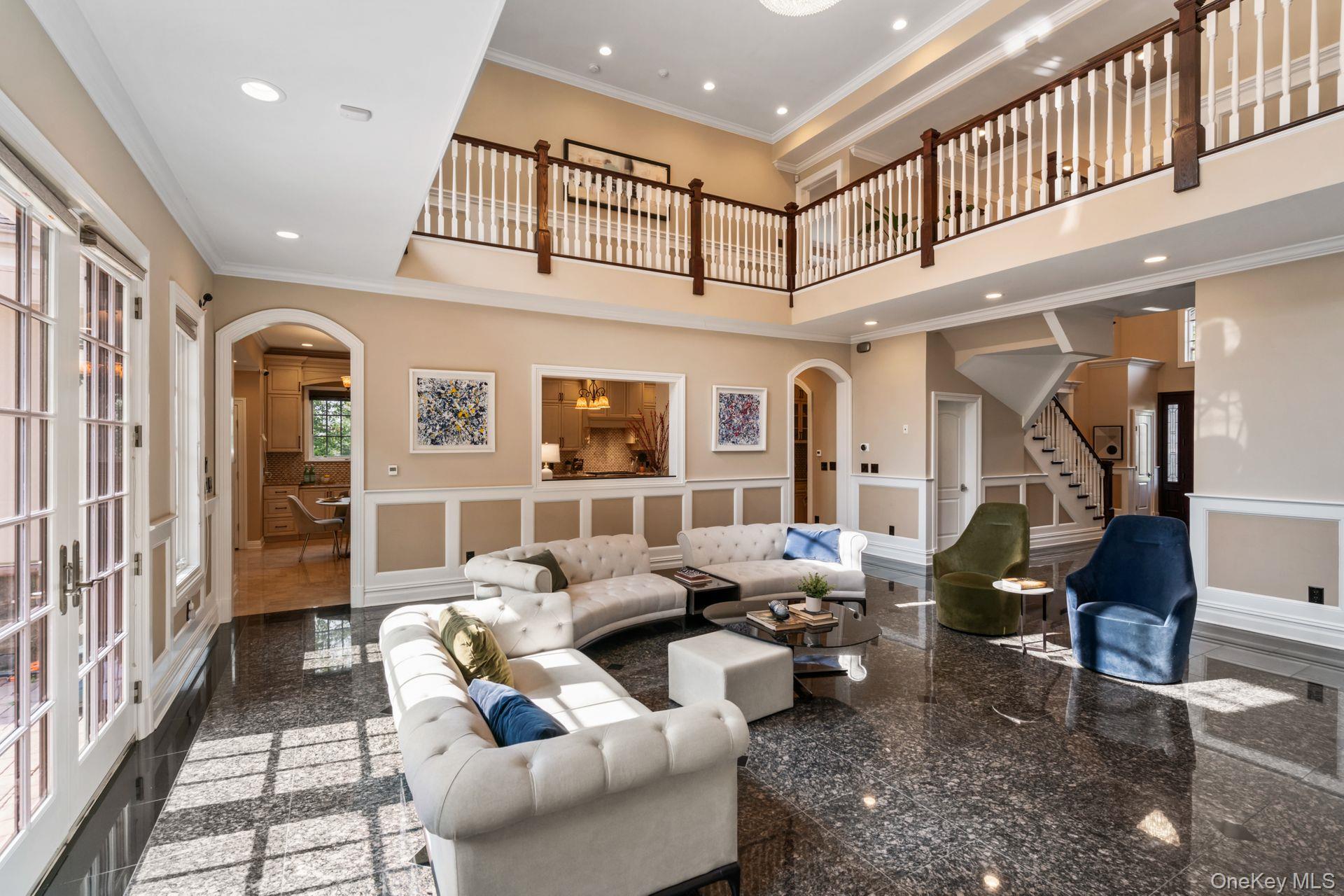 11 Buckingham Court, Muttontown, NY 11791