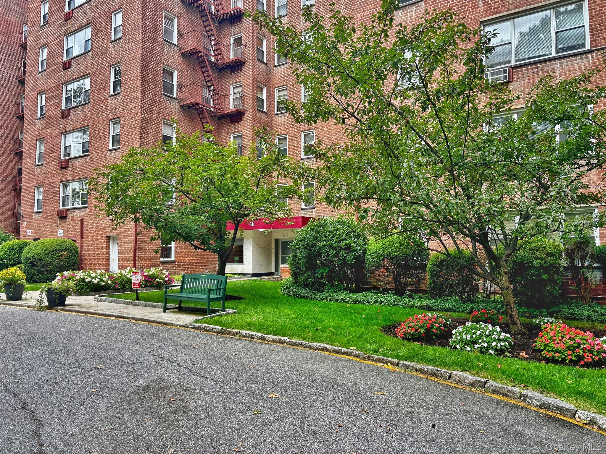 611 Palmer Road # 5V, Yonkers, NY 10701