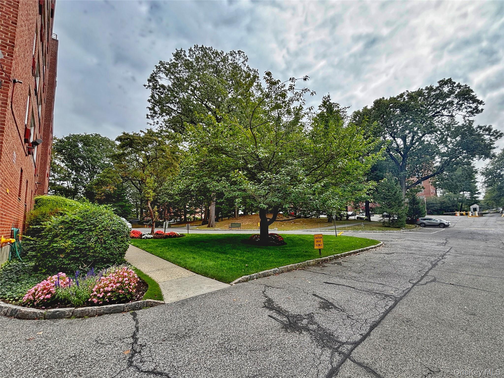 611 Palmer Road # 5V, Yonkers, NY 10701