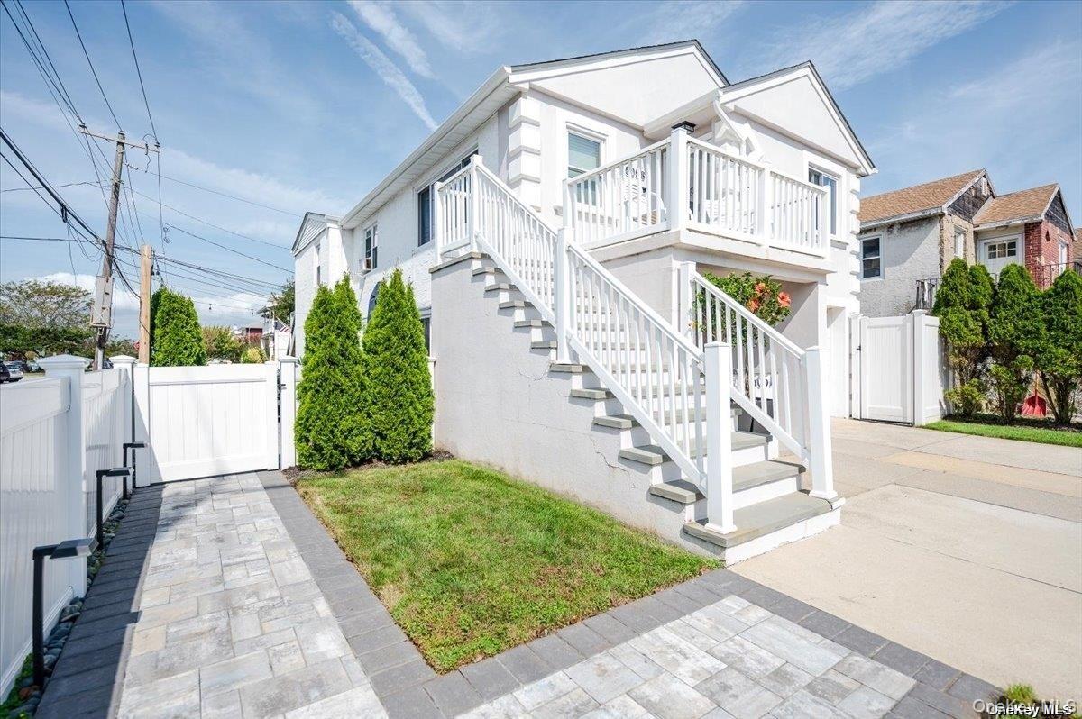 505 E Broadway # Upper, Long Beach, NY 11561