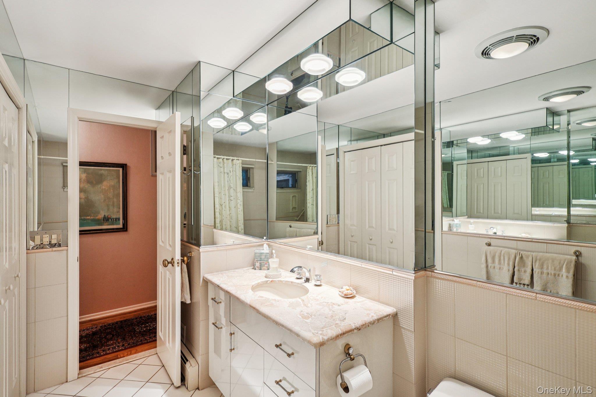 7 Maxwell Court, Huntington, NY 11743