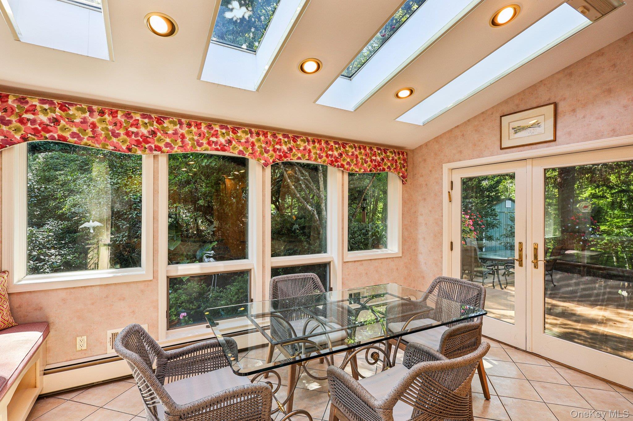 7 Maxwell Court, Huntington, NY 11743