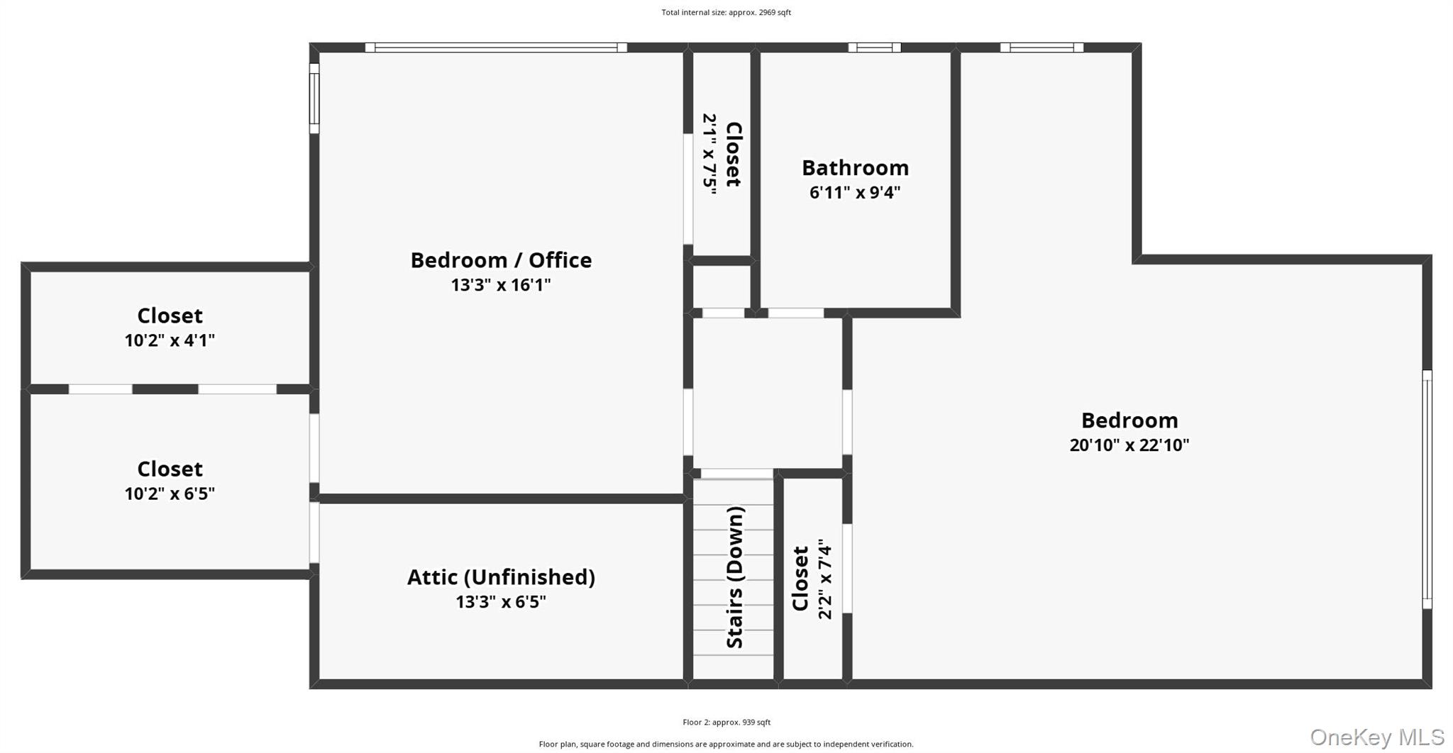 7 Maxwell Court, Huntington, NY 11743