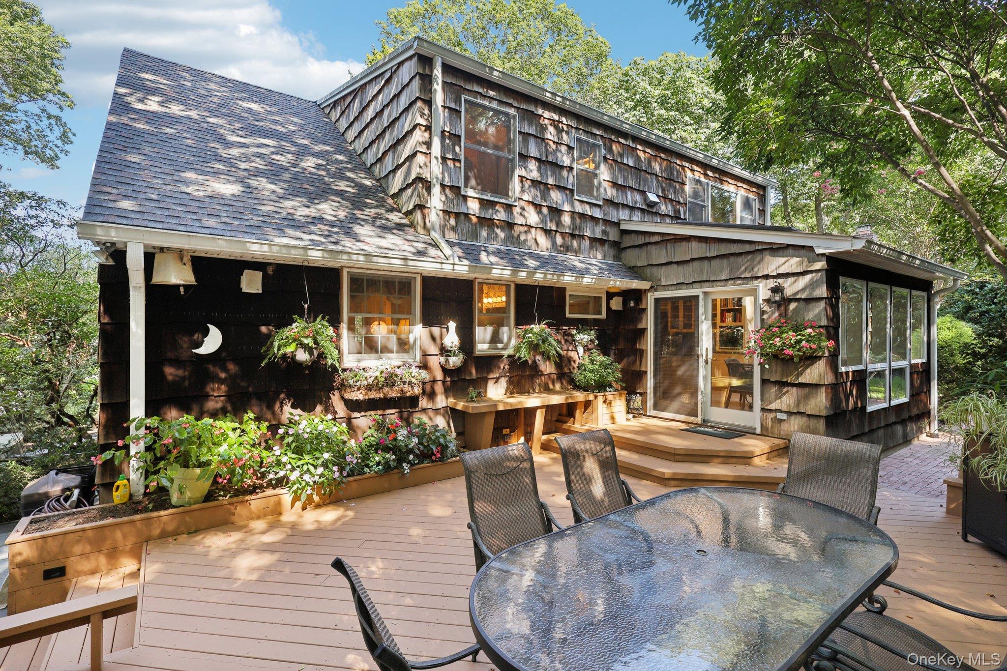 7 Maxwell Court, Huntington, NY 11743