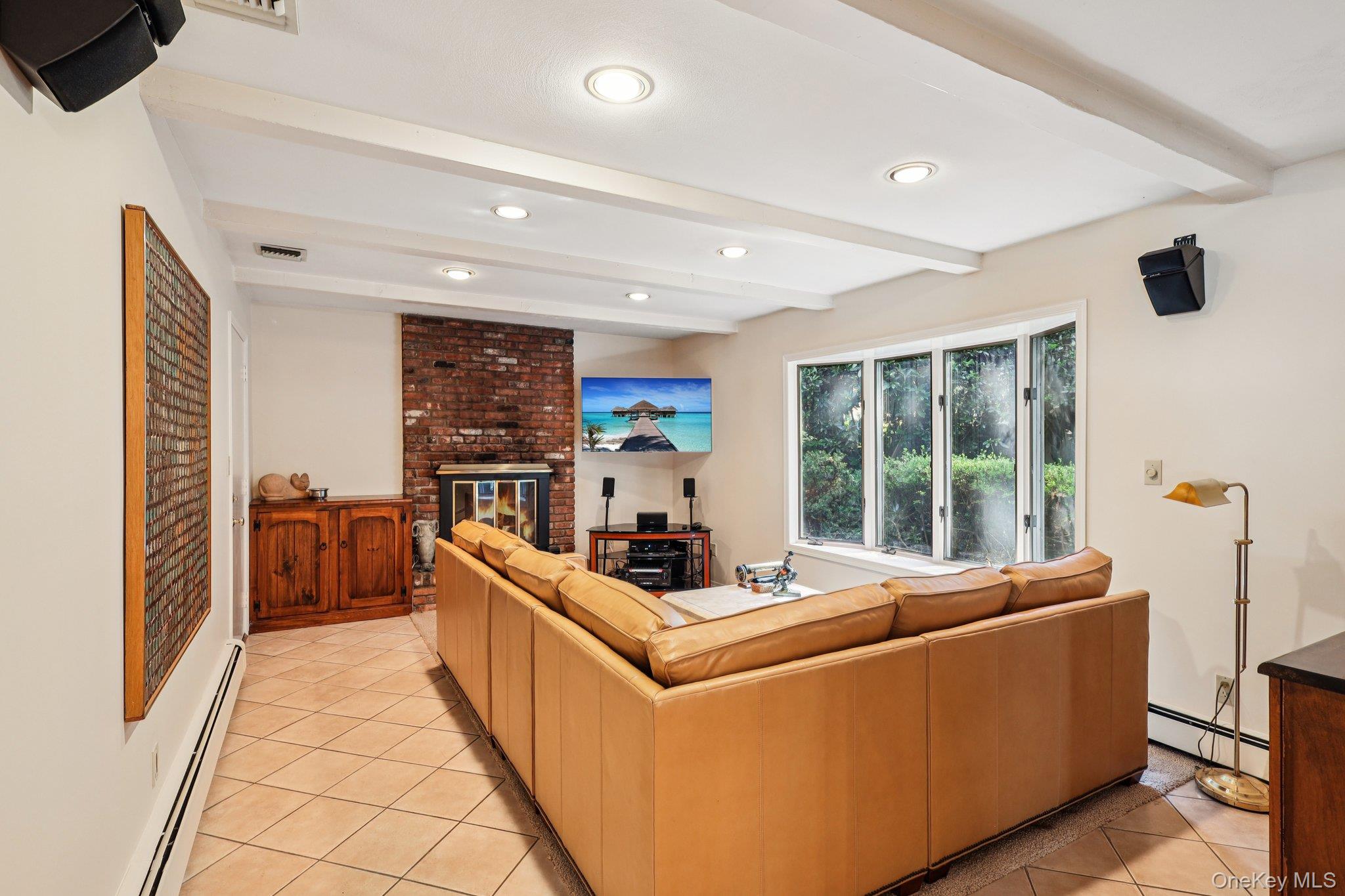 7 Maxwell Court, Huntington, NY 11743