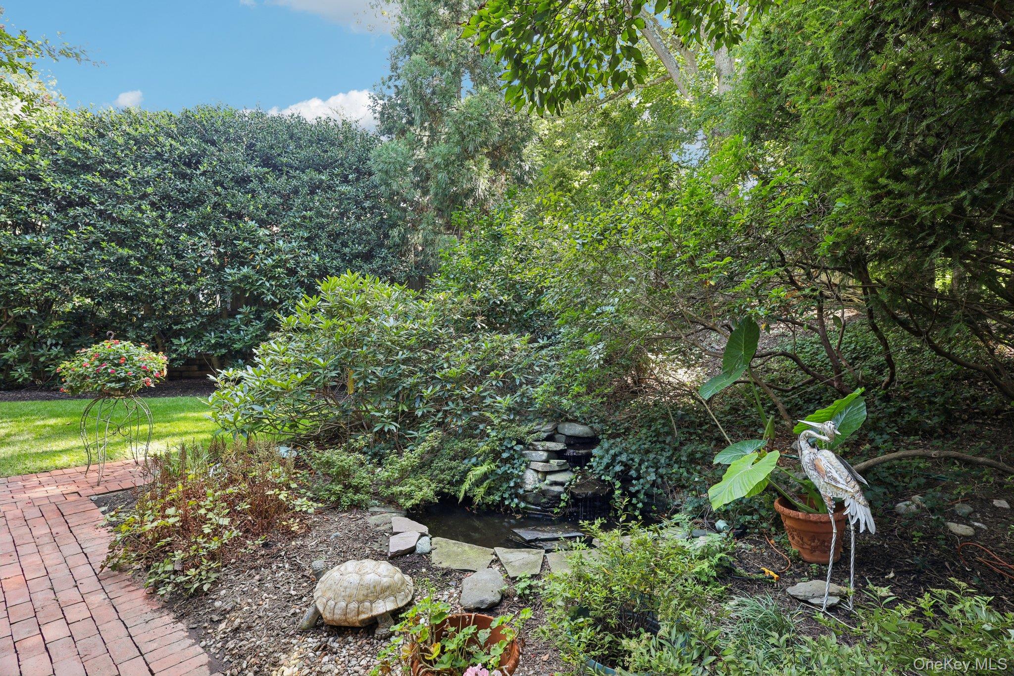 7 Maxwell Court, Huntington, NY 11743