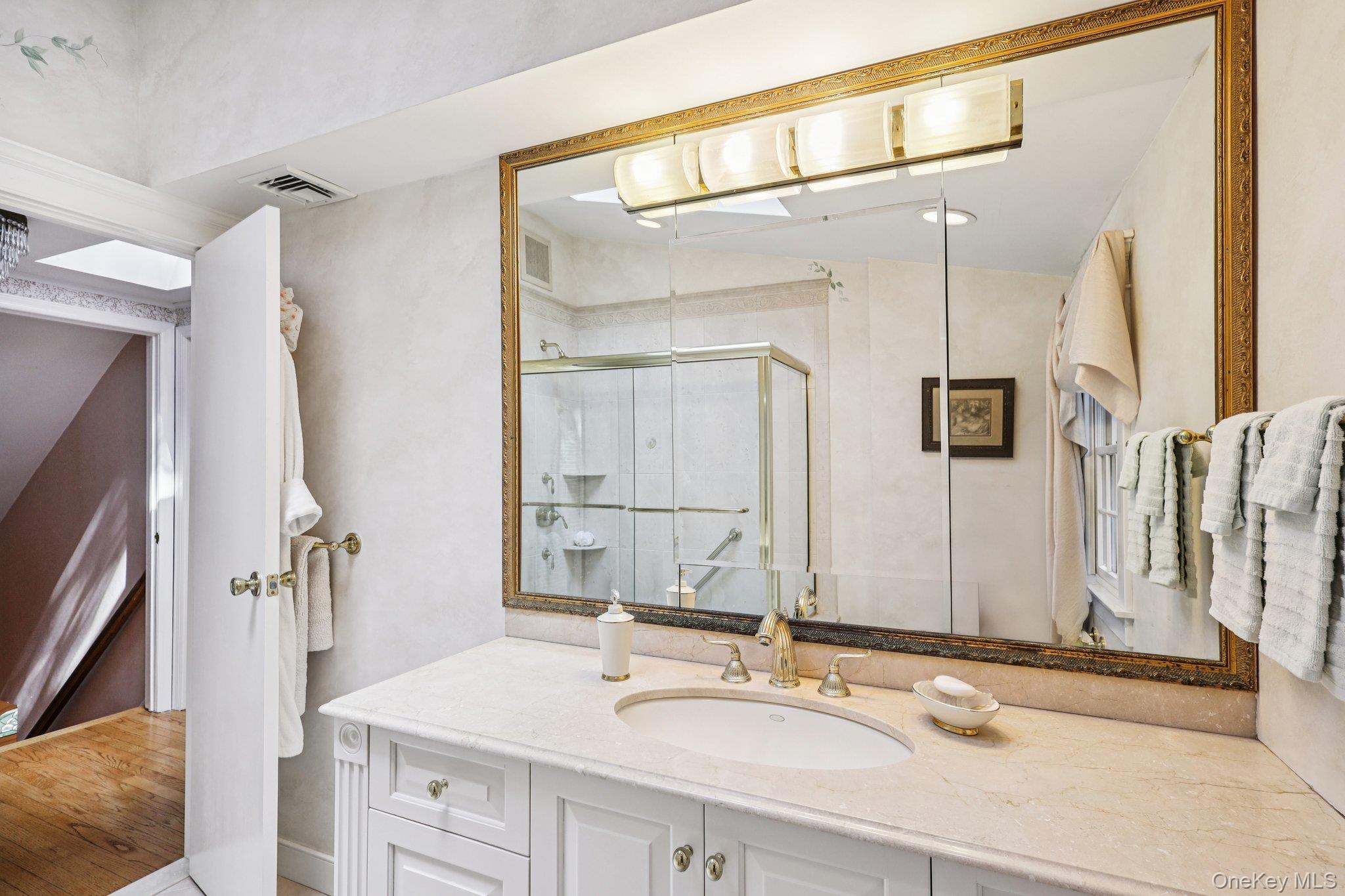 7 Maxwell Court, Huntington, NY 11743