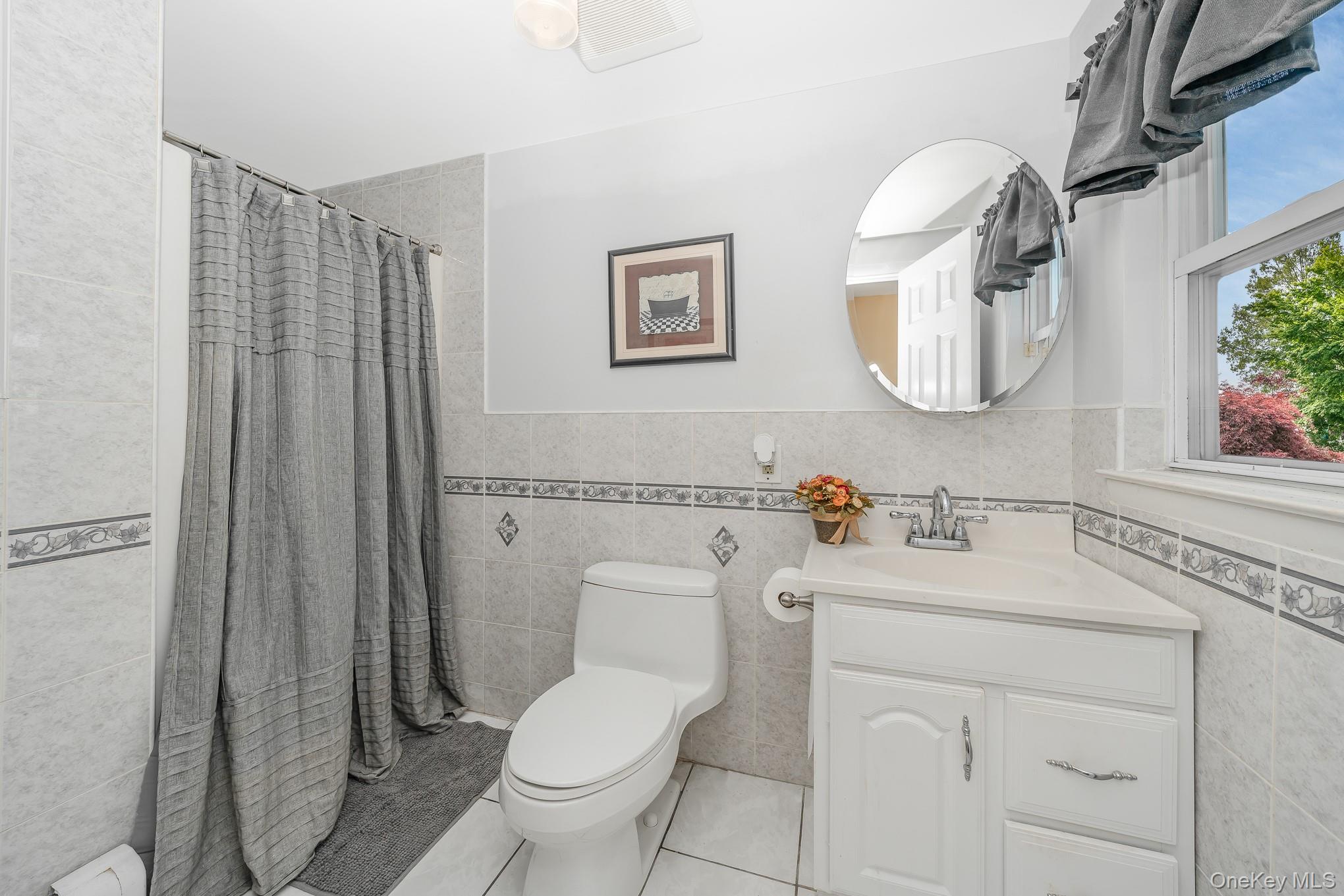 724 Foxhurst Road, Baldwin, NY 11510