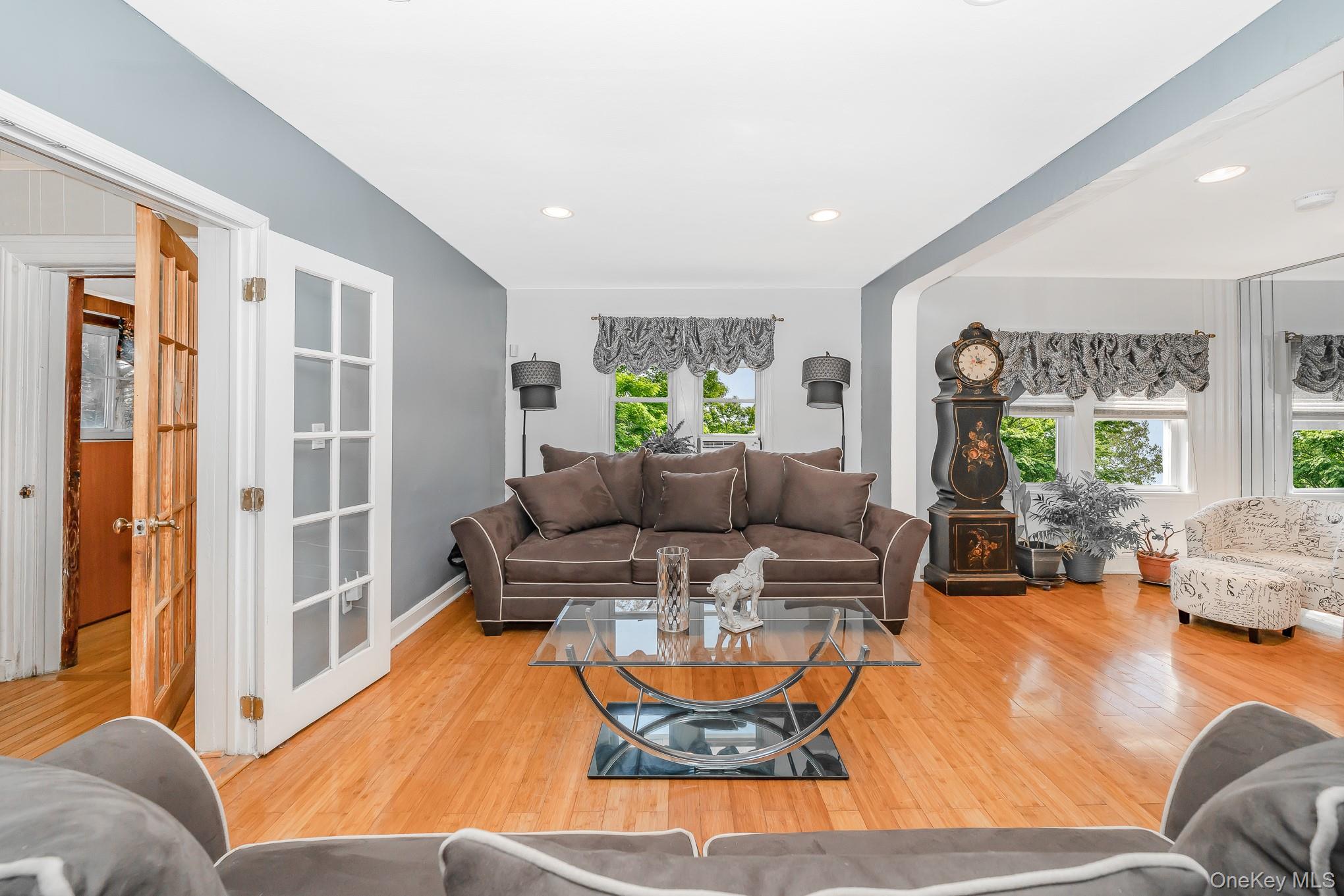 724 Foxhurst Road, Baldwin, NY 11510