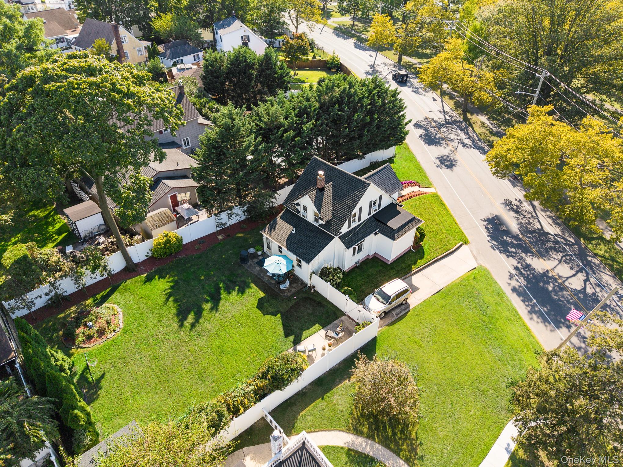 724 Foxhurst Road, Baldwin, NY 11510