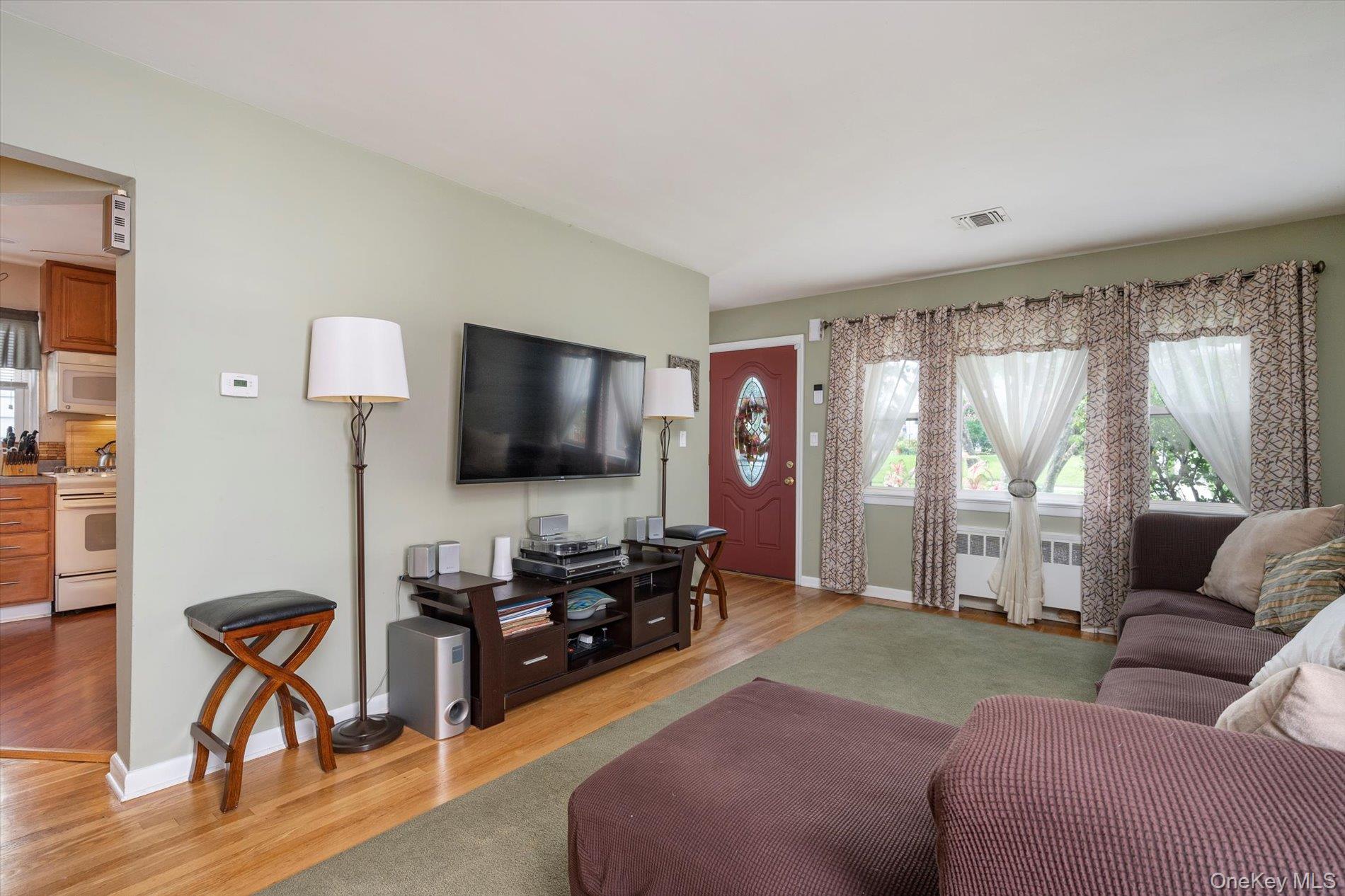 492 Nassau Boulevard, Williston Park, NY 11596