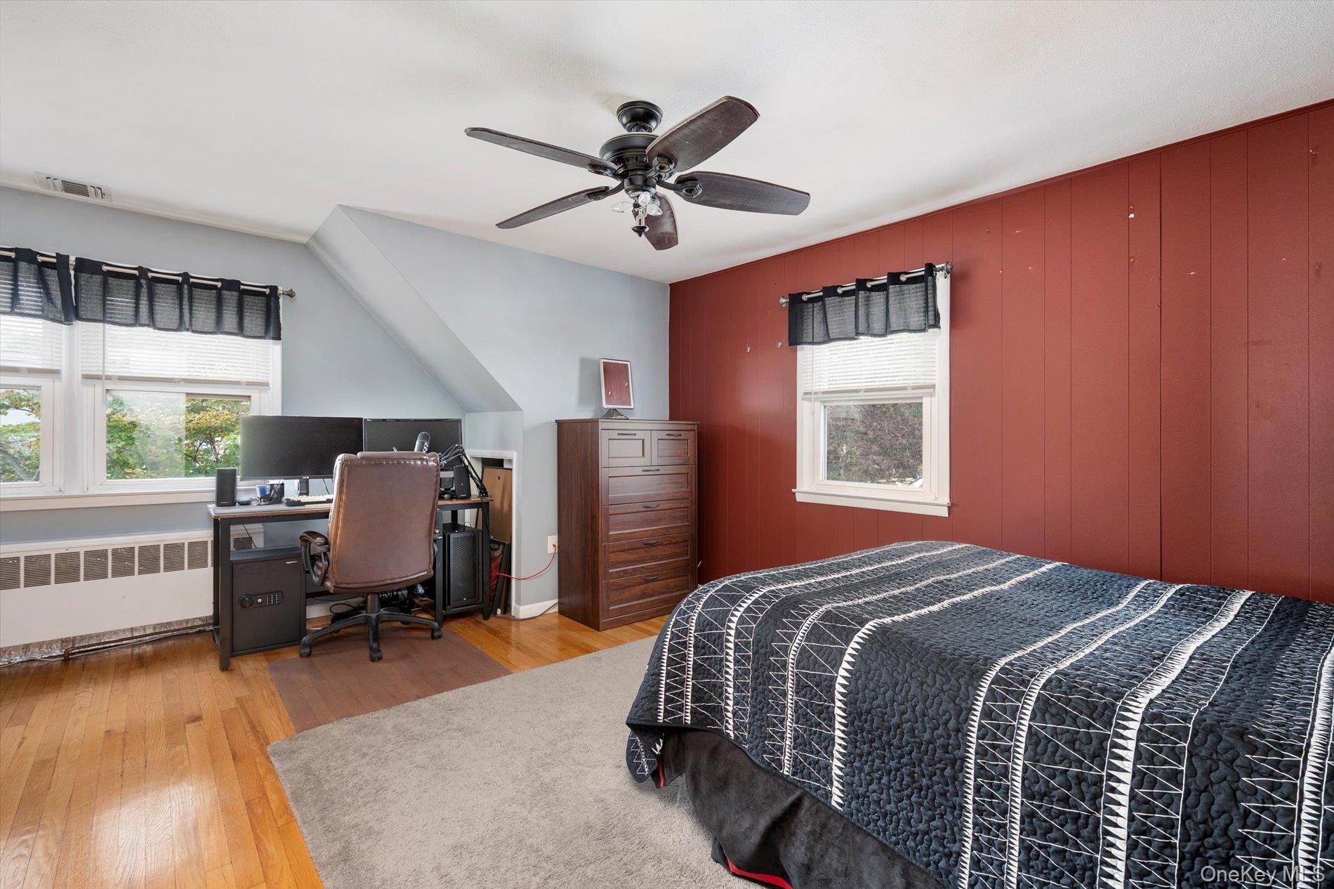 492 Nassau Boulevard, Williston Park, NY 11596