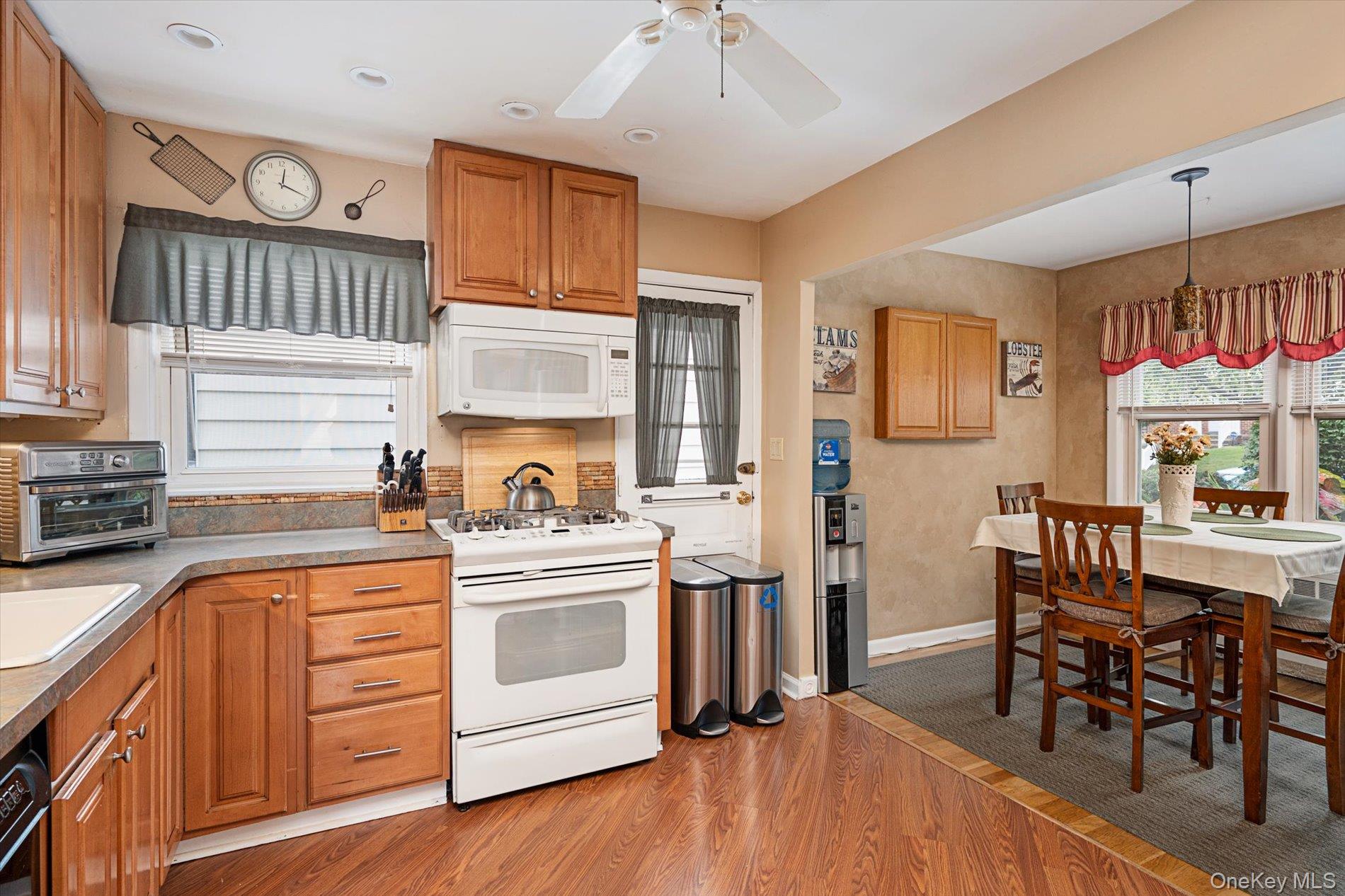 492 Nassau Boulevard, Williston Park, NY 11596