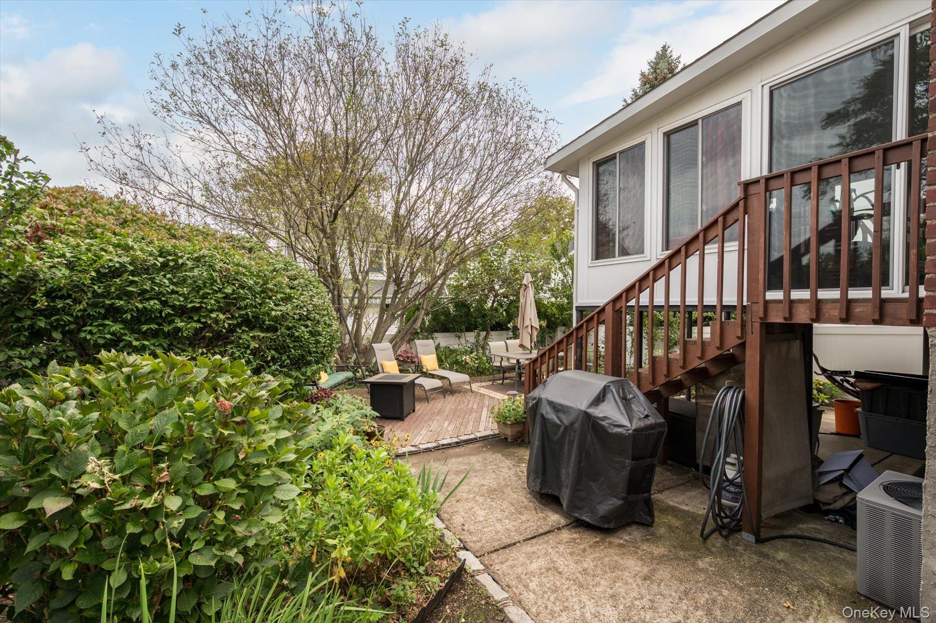 492 Nassau Boulevard, Williston Park, NY 11596