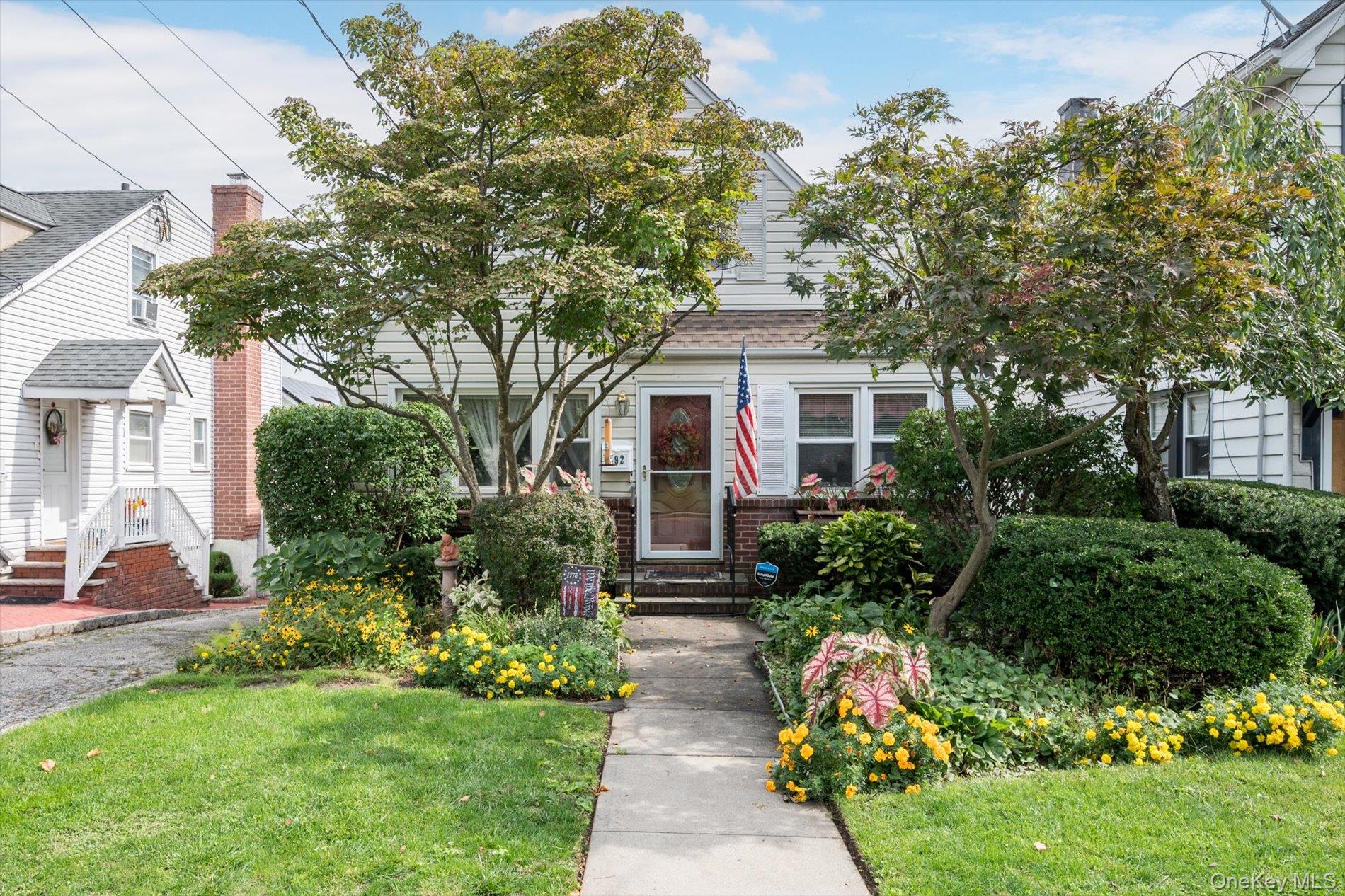 492 Nassau Boulevard, Williston Park, NY 11596