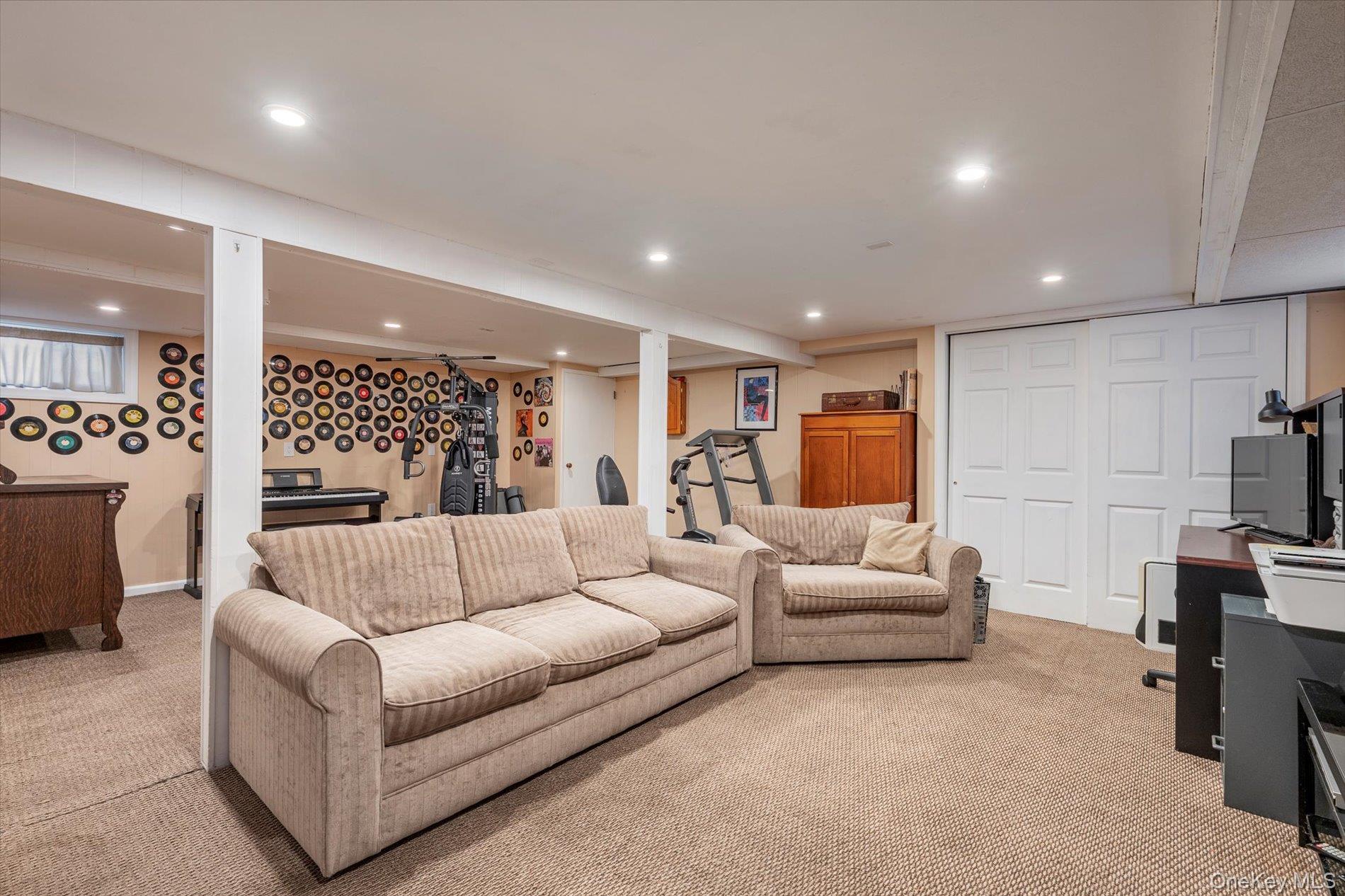 492 Nassau Boulevard, Williston Park, NY 11596