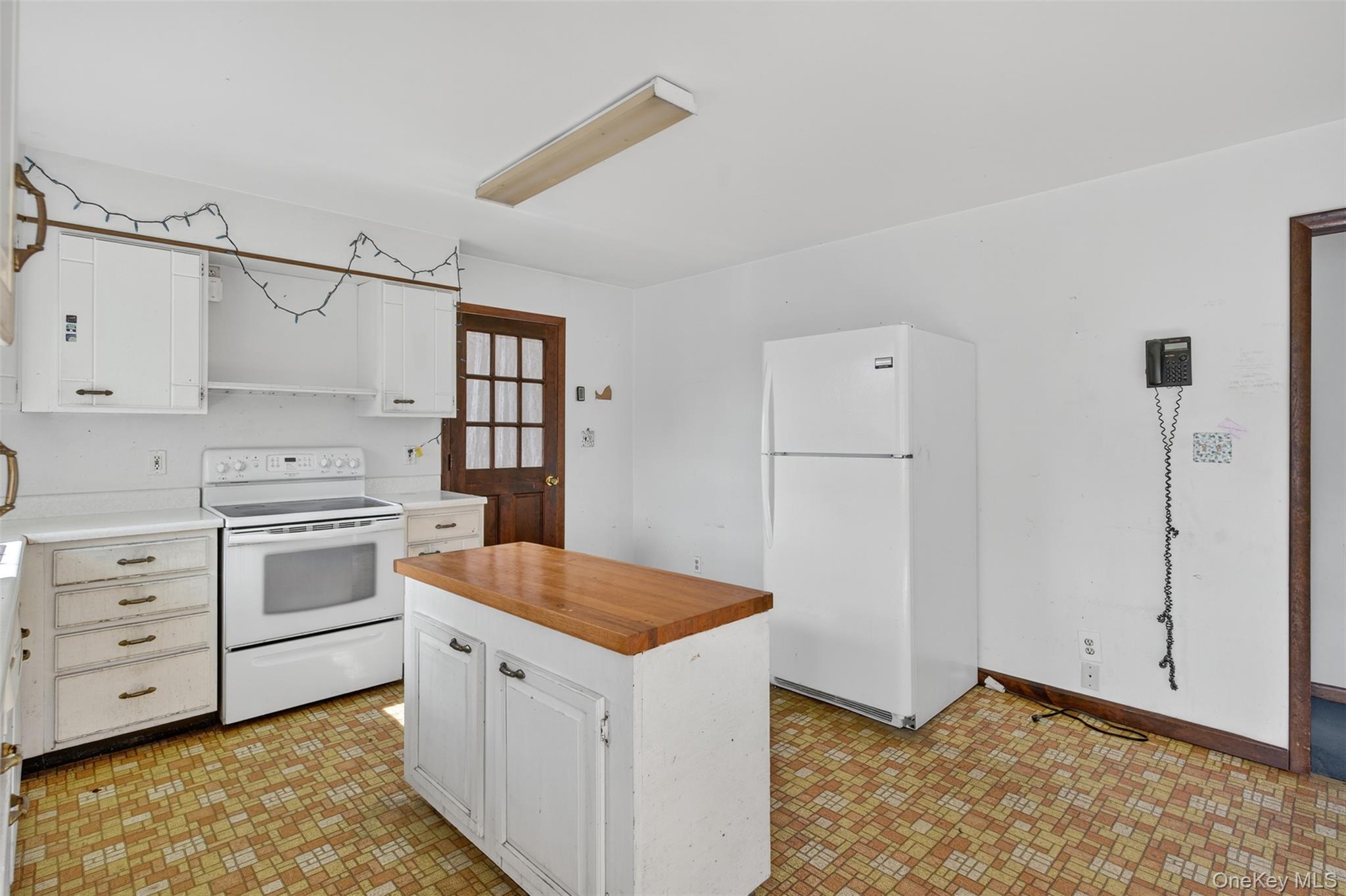 438 Mountain Road, Bloomingburg, NY 12721