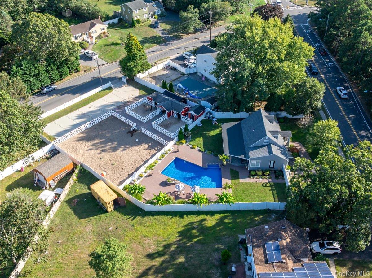 895 Sycamore Avenue, Bohemia, NY 11716