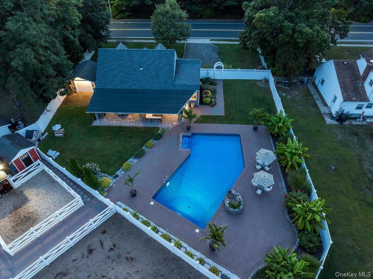 895 Sycamore Avenue, Bohemia, NY 11716