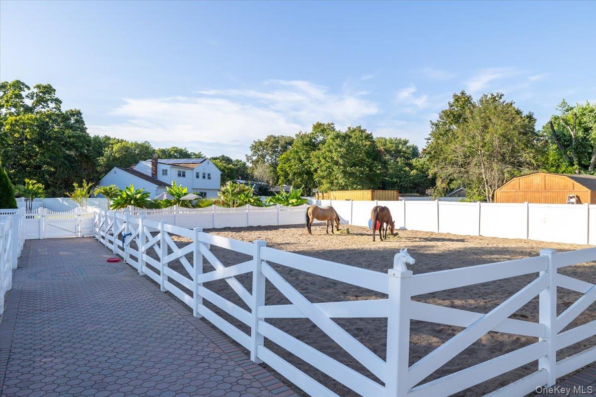 895 Sycamore Avenue, Bohemia, NY 11716