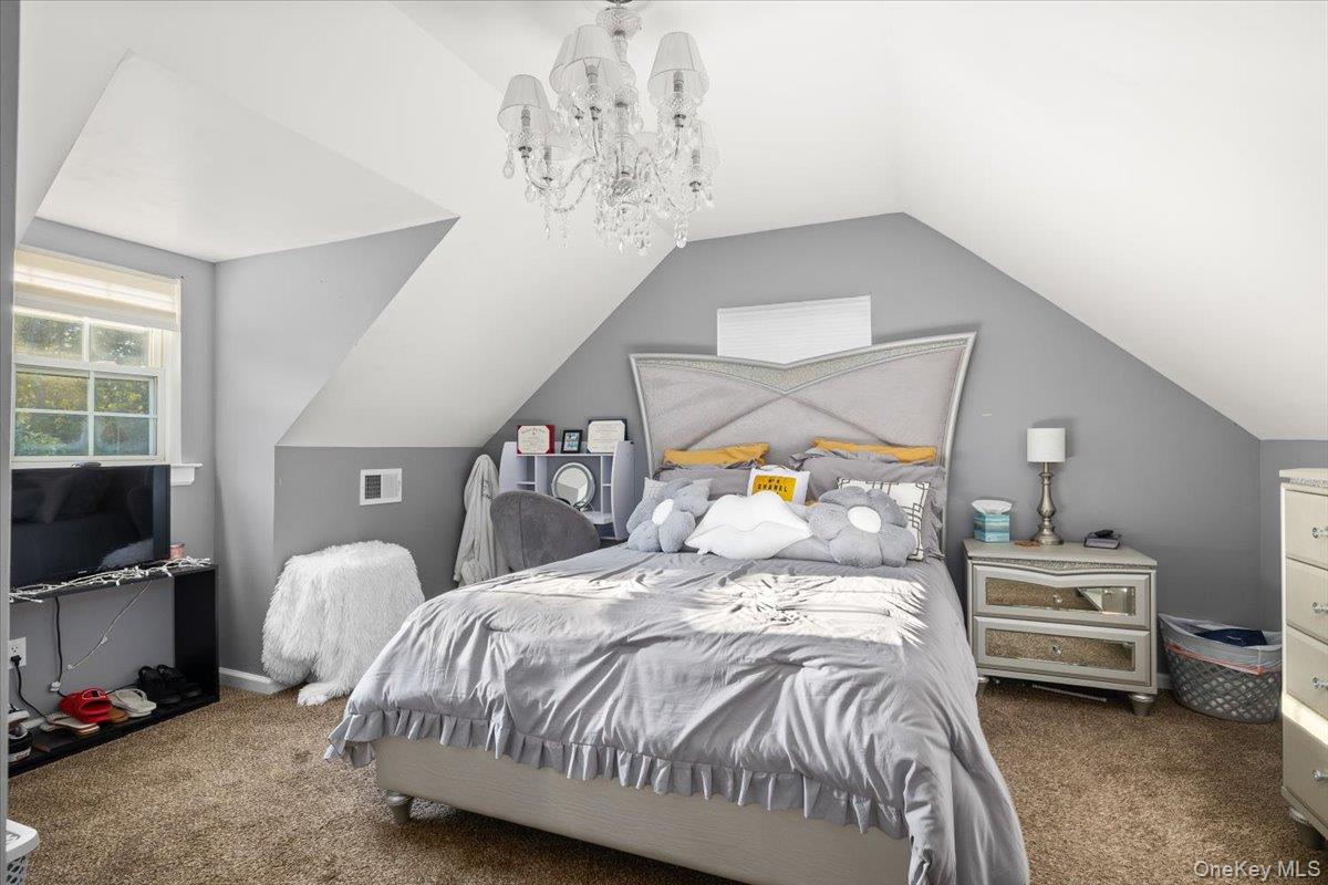 895 Sycamore Avenue, Bohemia, NY 11716