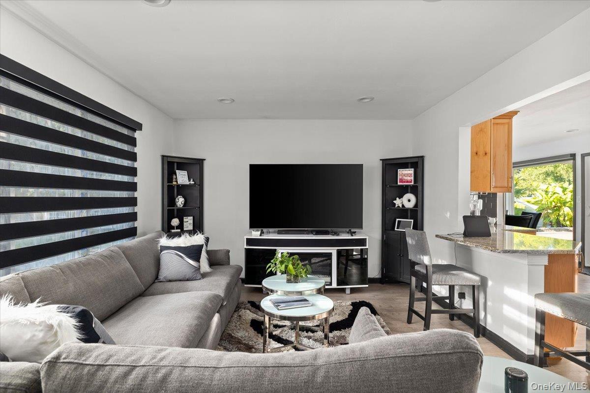 895 Sycamore Avenue, Bohemia, NY 11716