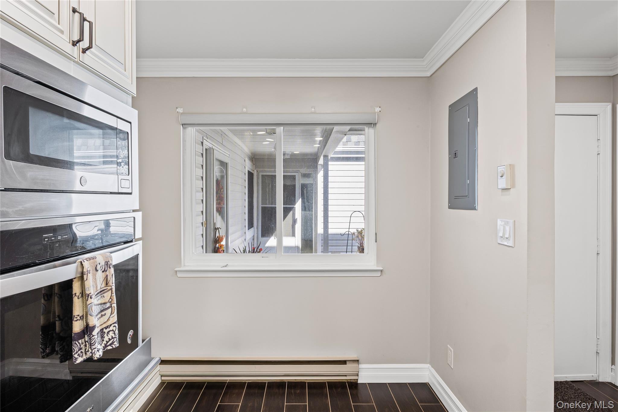 204 Bentley Court E # #204, Saint James, NY 11780