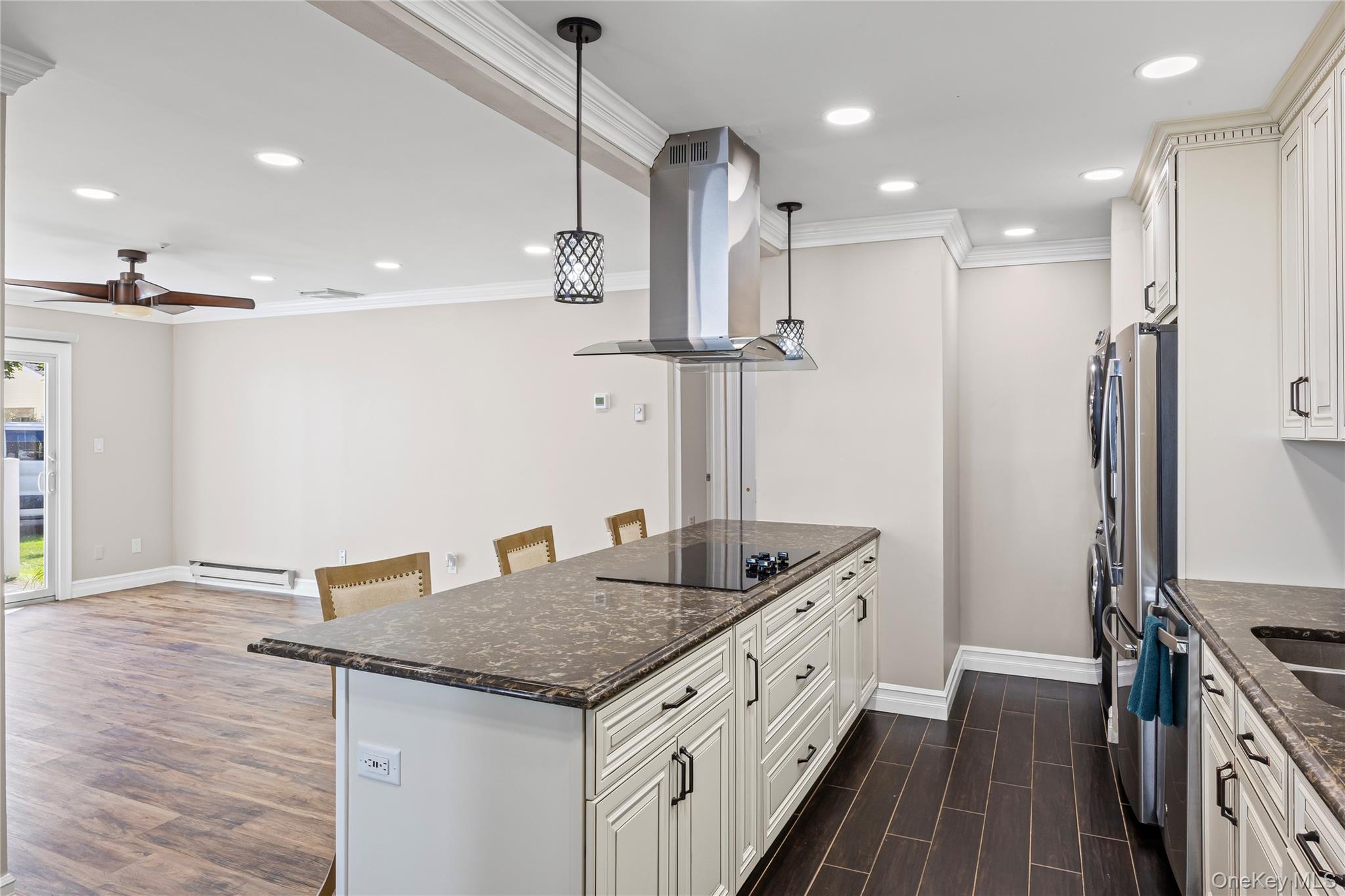 204 Bentley Court E # #204, Saint James, NY 11780