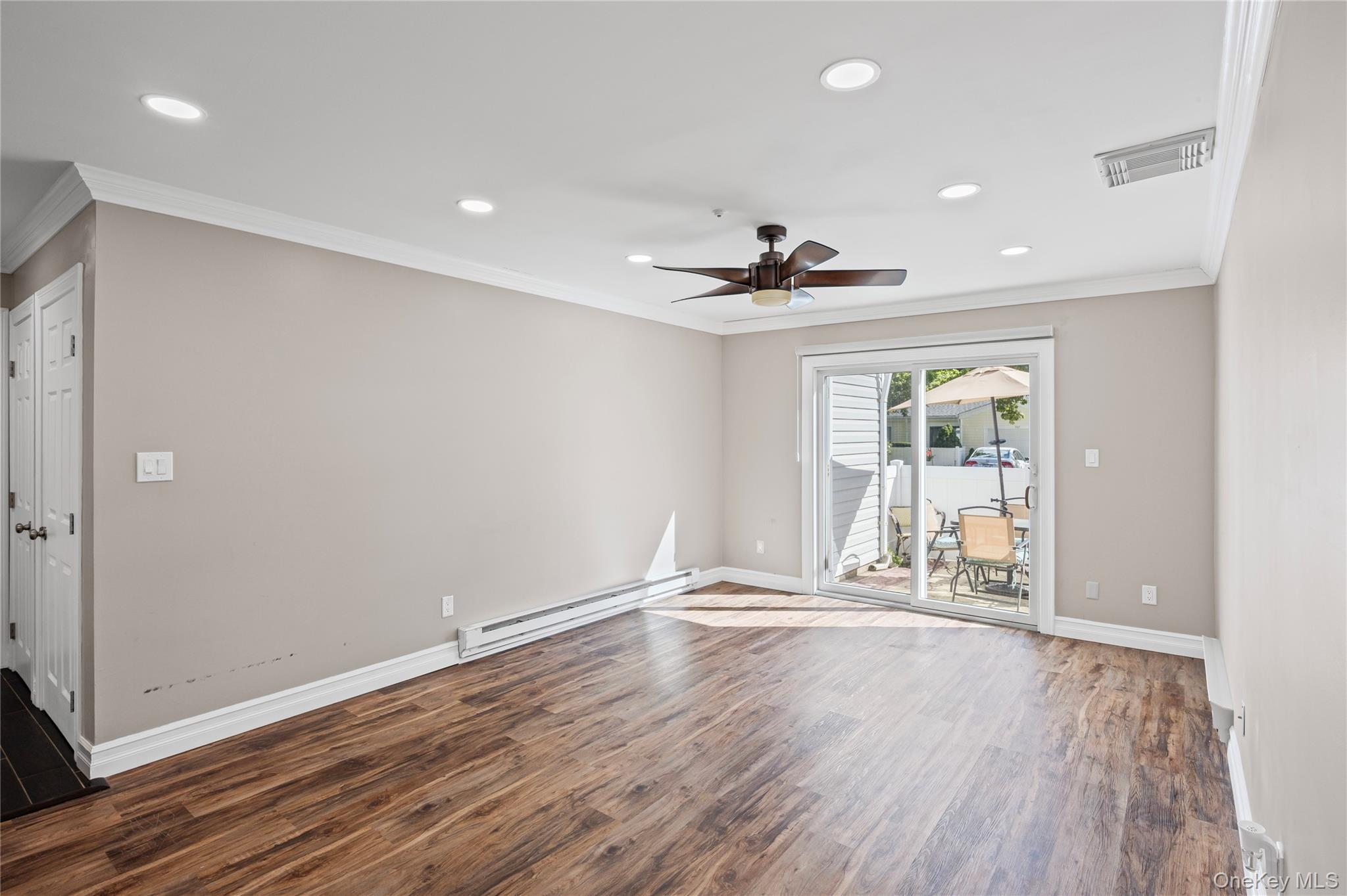 204 Bentley Court E # #204, Saint James, NY 11780