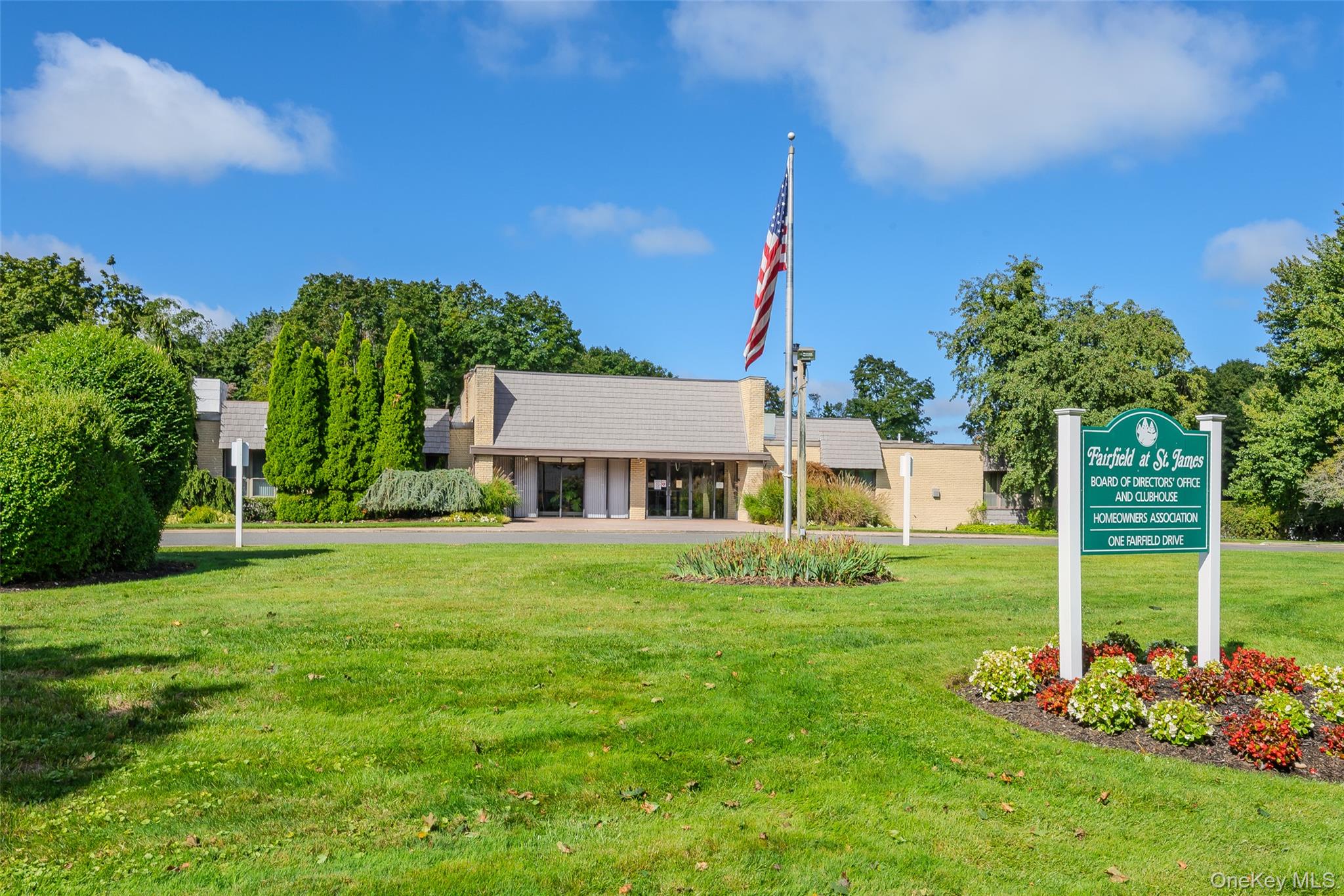 204 Bentley Court E # #204, Saint James, NY 11780