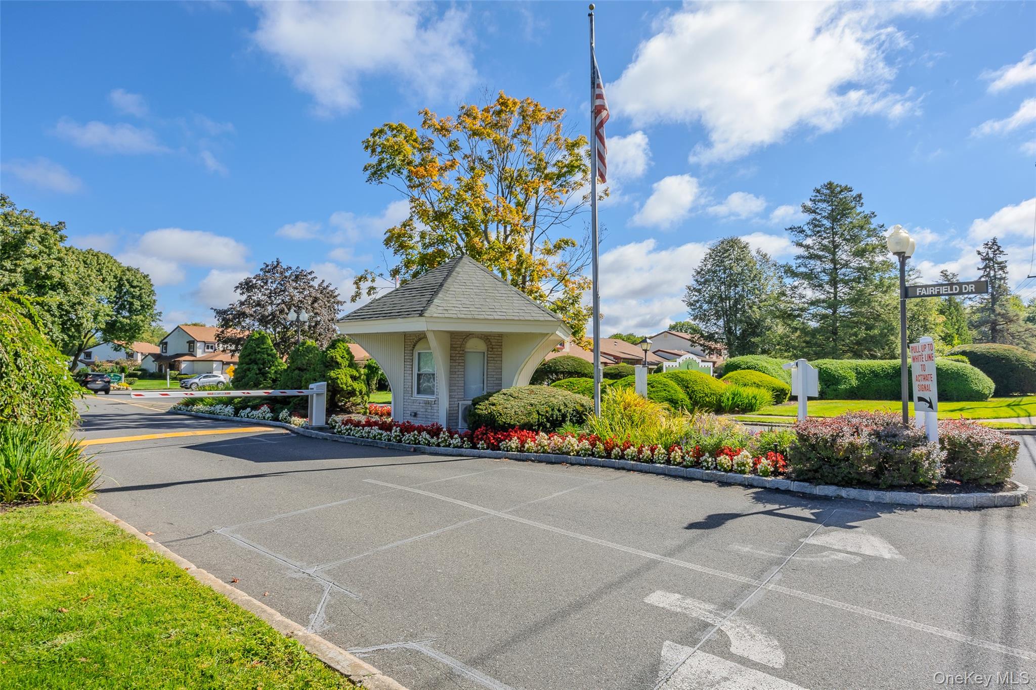 204 Bentley Court E # #204, Saint James, NY 11780