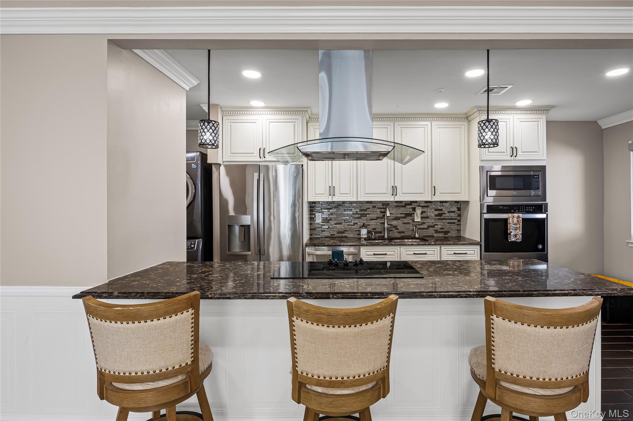 204 Bentley Court E # #204, Saint James, NY 11780