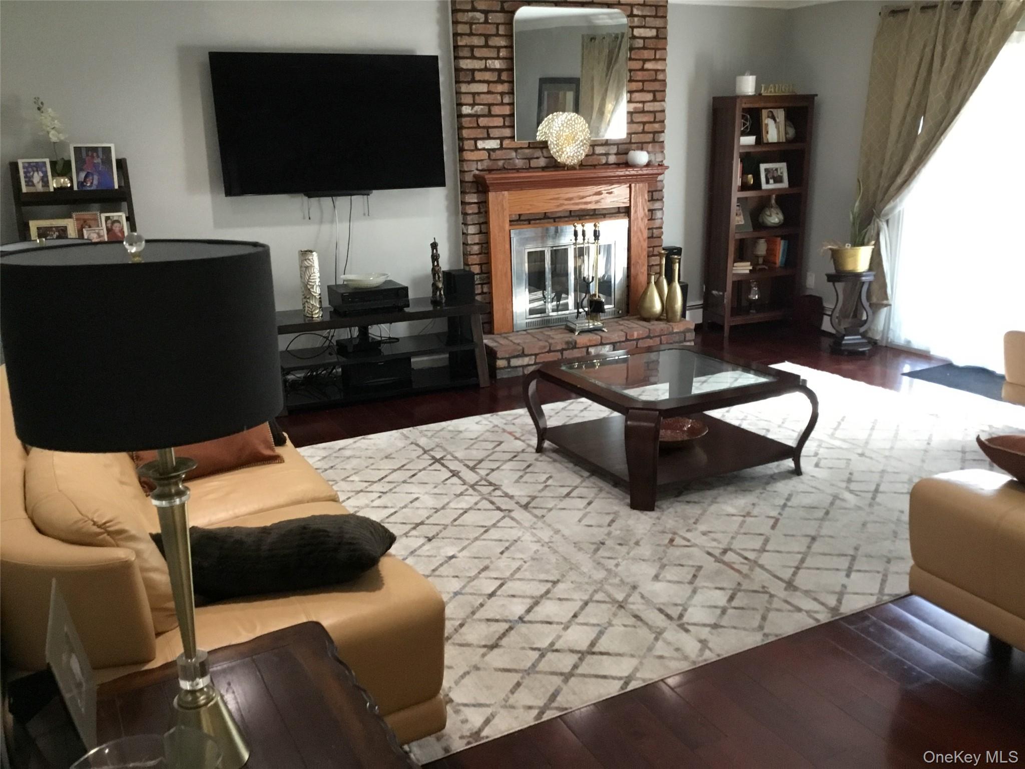 683 VAN DAM STREET VAN DAM Street, North Woodmere, NY 11581-3521