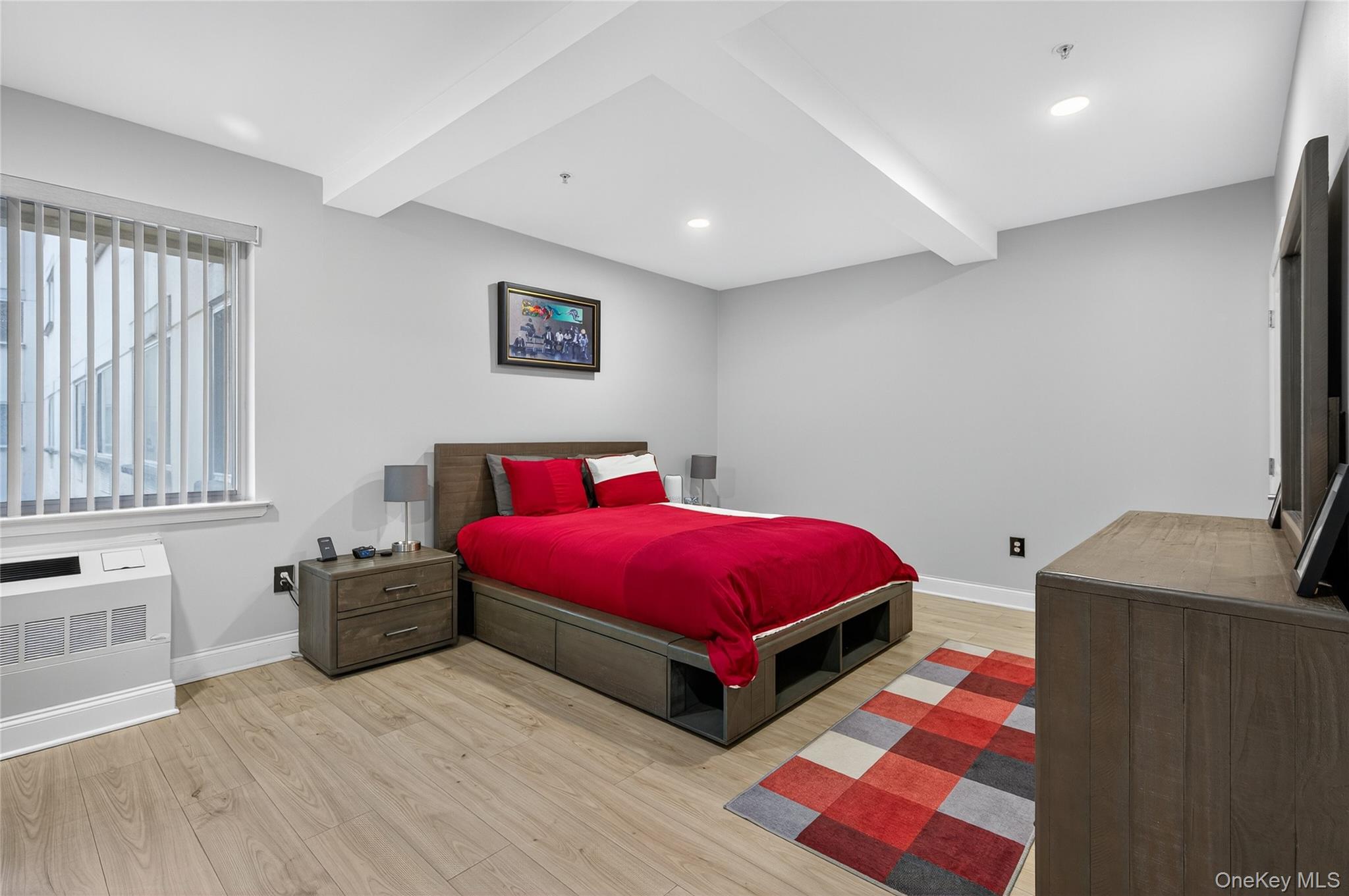 130 Post Avenue # 303, Westbury, NY 11590