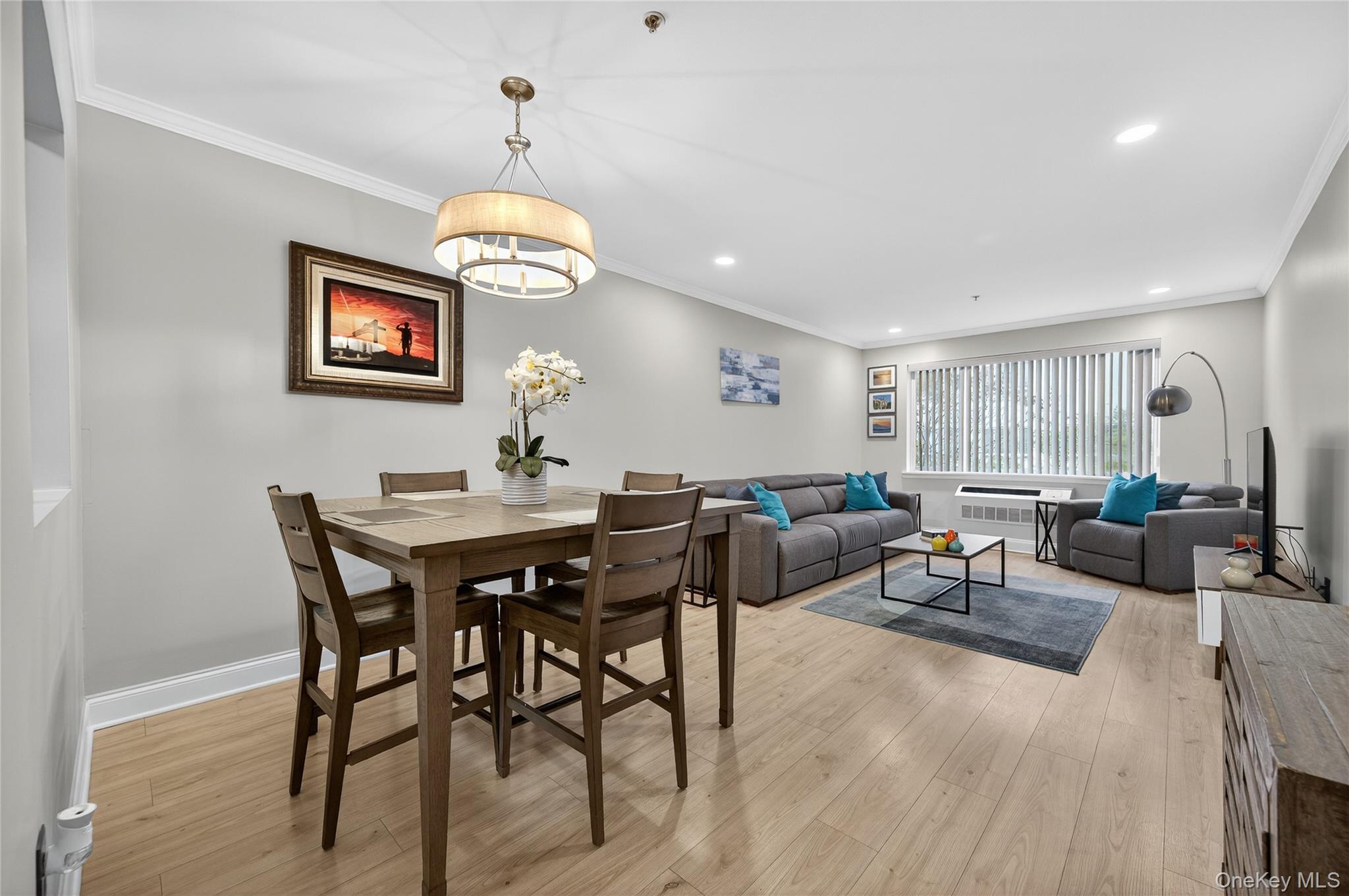 130 Post Avenue # 303, Westbury, NY 11590