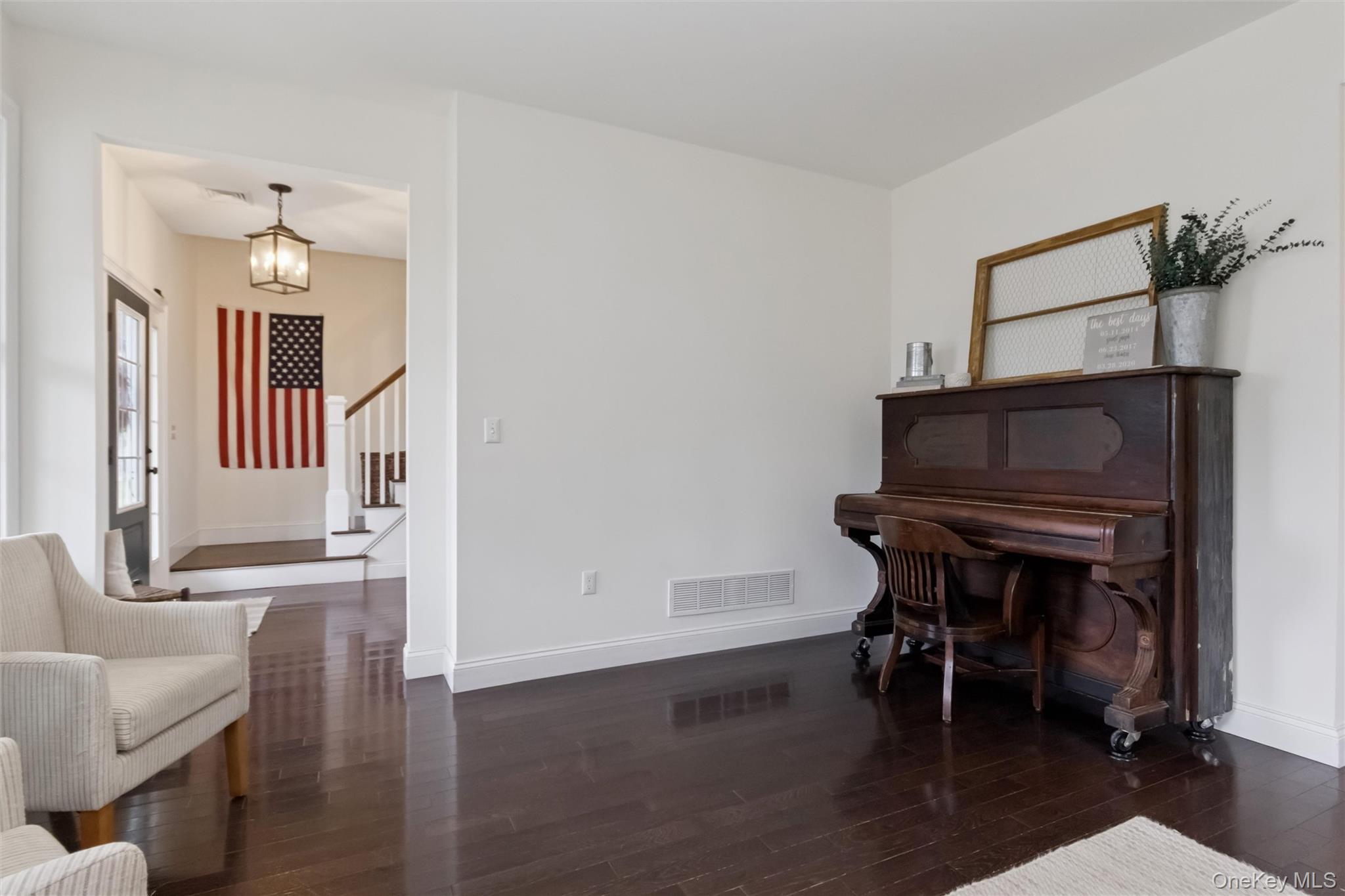 69 Dawson Court, Poughkeepsie, NY 12603