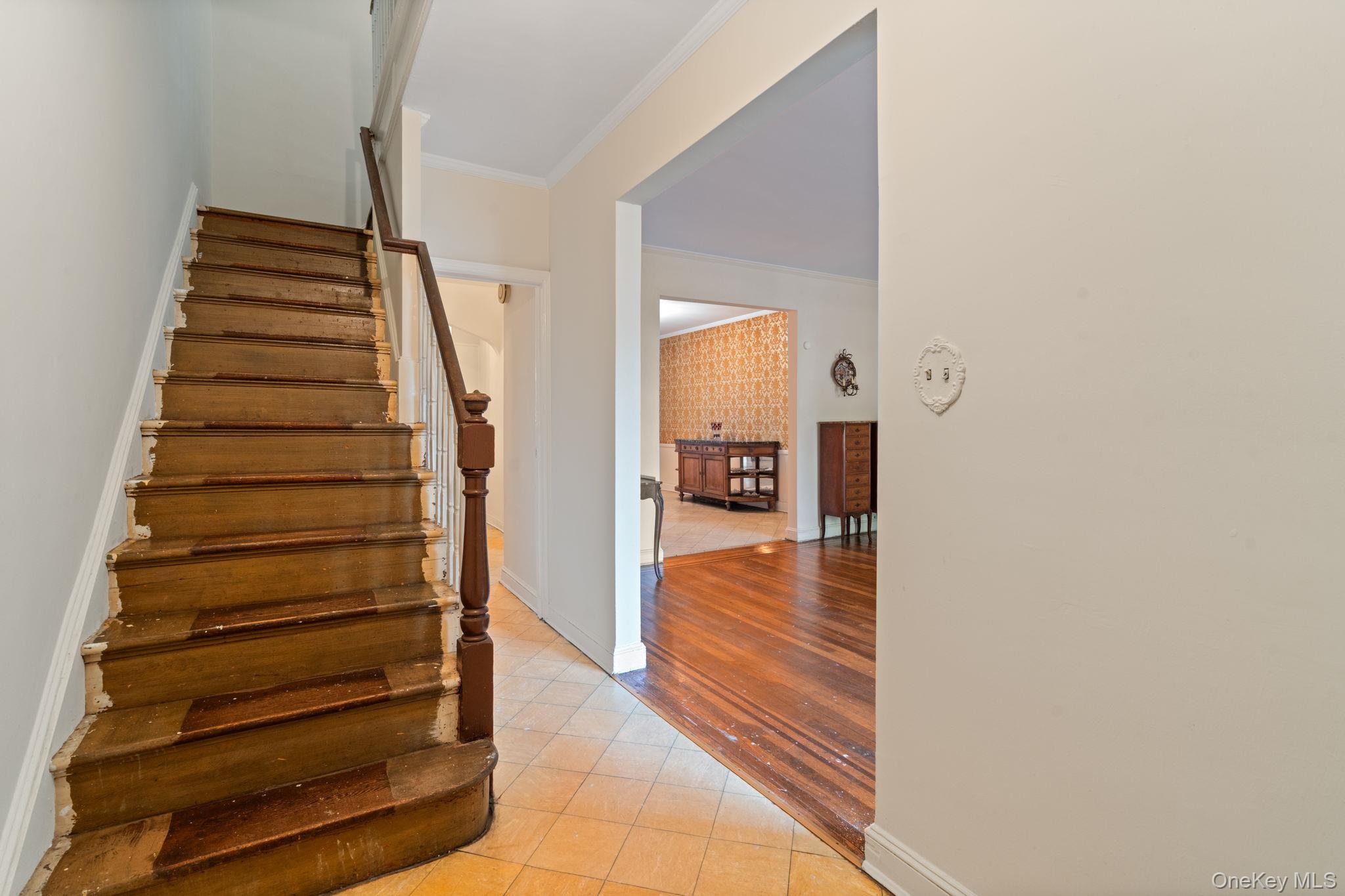 67-49 Groton Street, Forest Hills, NY 11375