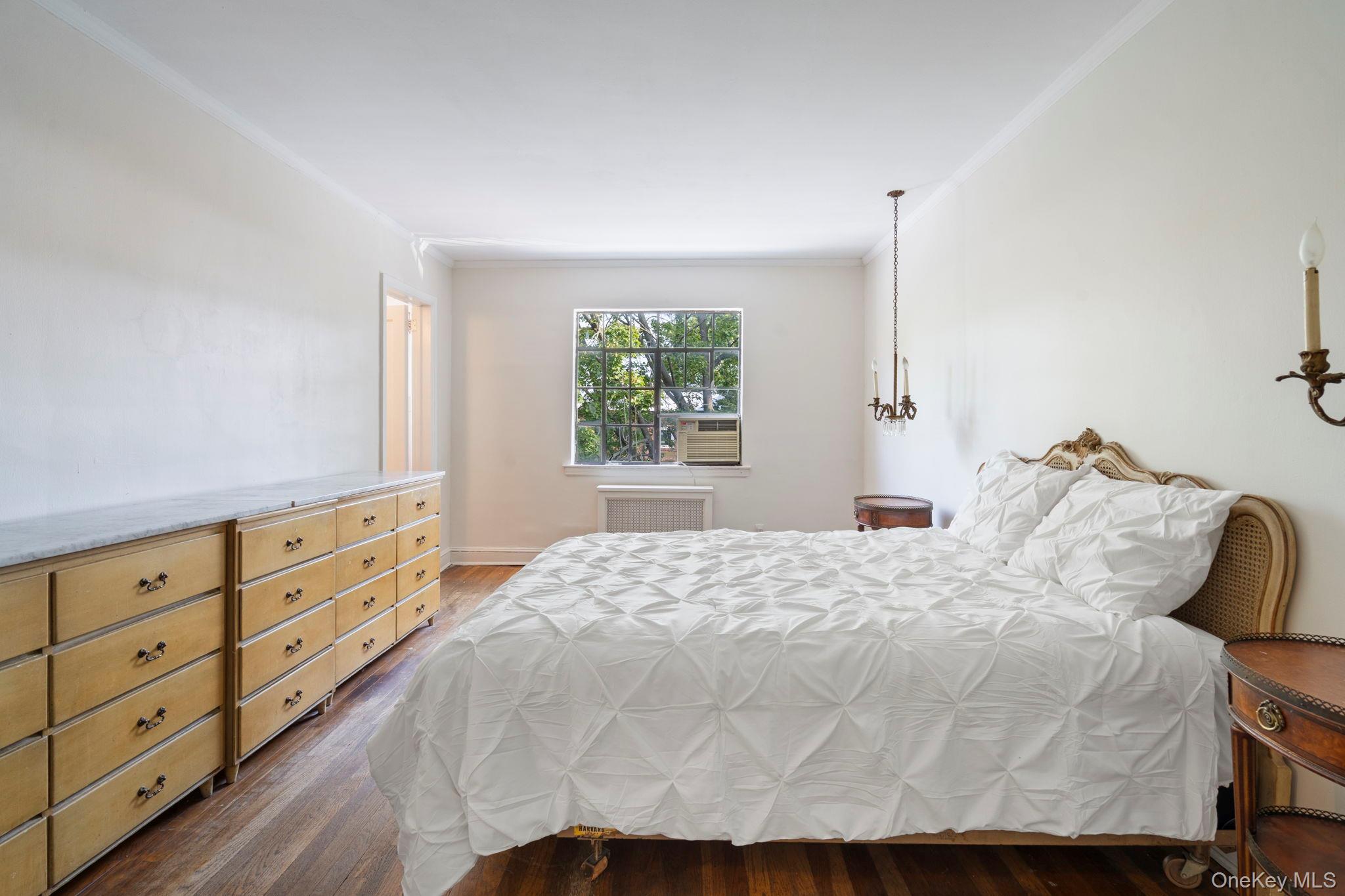 67-49 Groton Street, Forest Hills, NY 11375