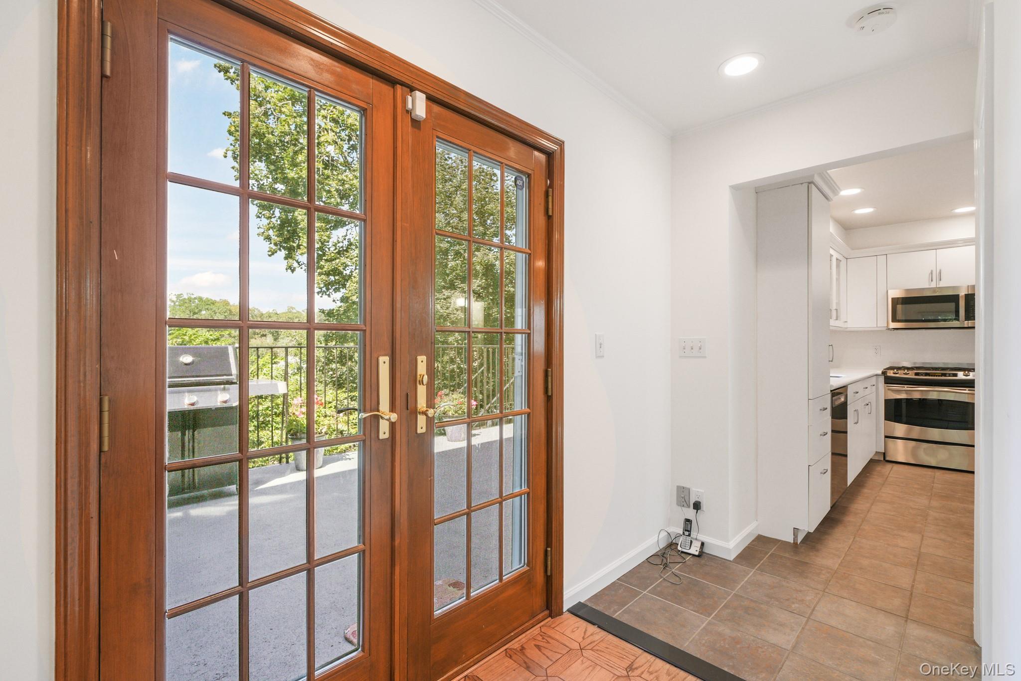 29 Chatfield Road, Bronxville, NY 10708