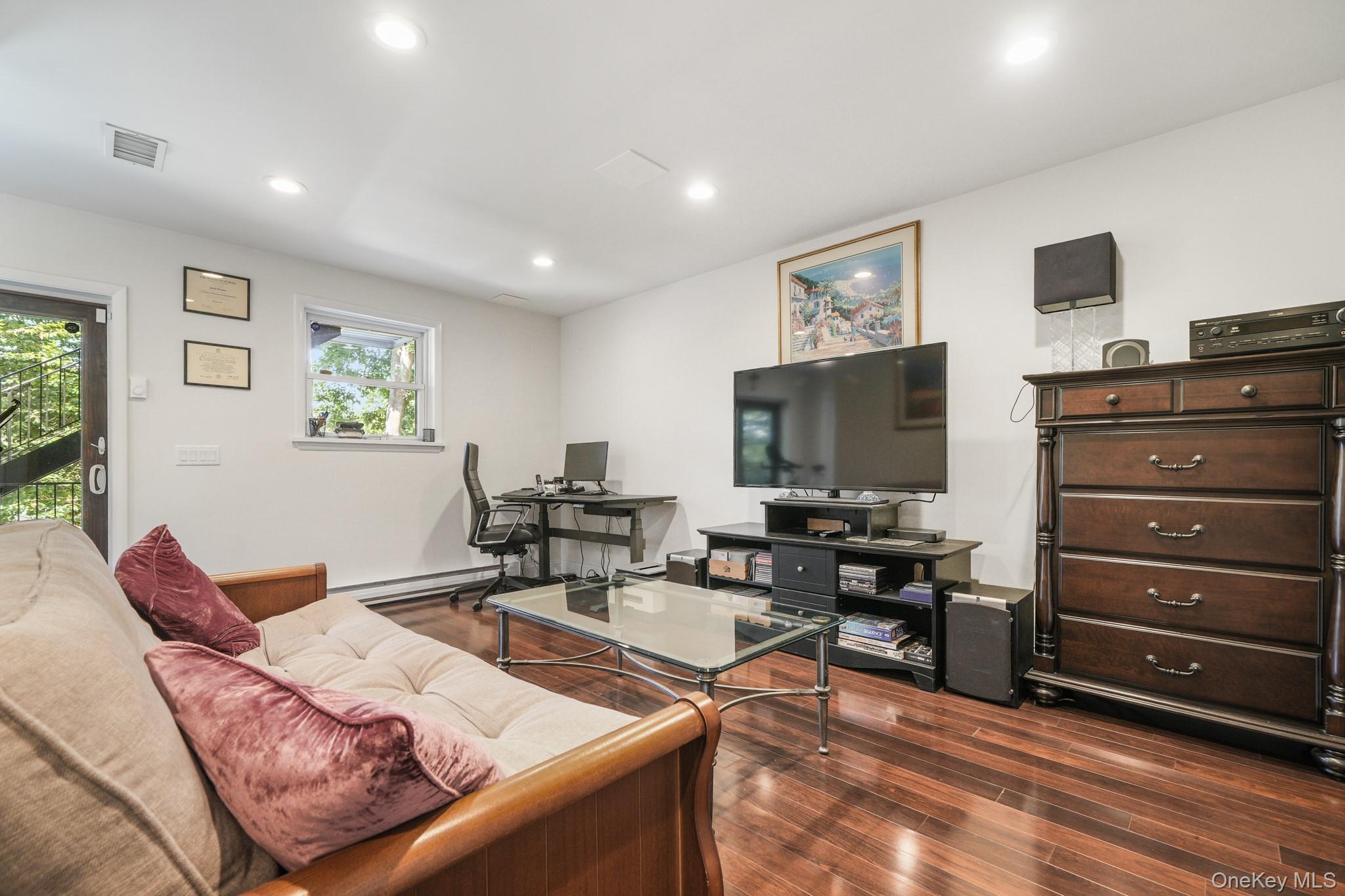 29 Chatfield Road, Bronxville, NY 10708