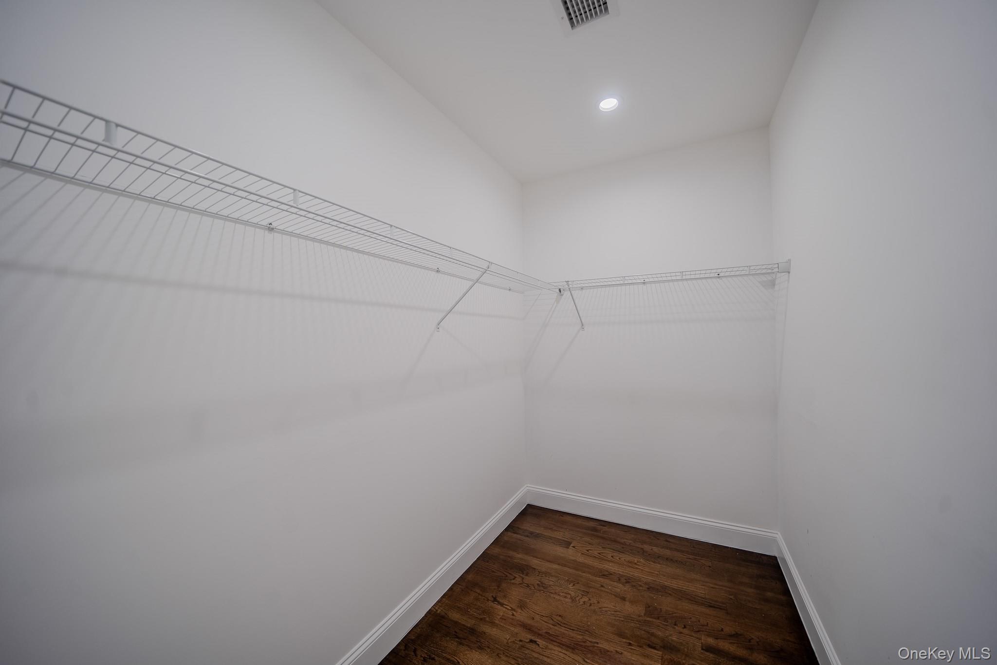 68 Spruce Street, Hicksville, NY 11801