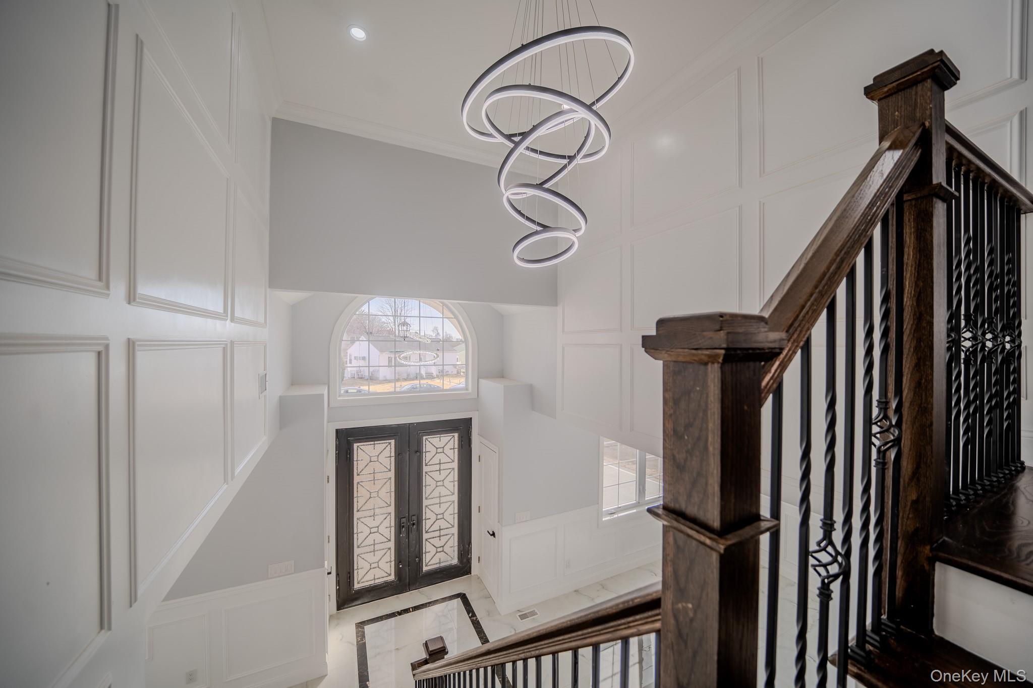 68 Spruce Street, Hicksville, NY 11801