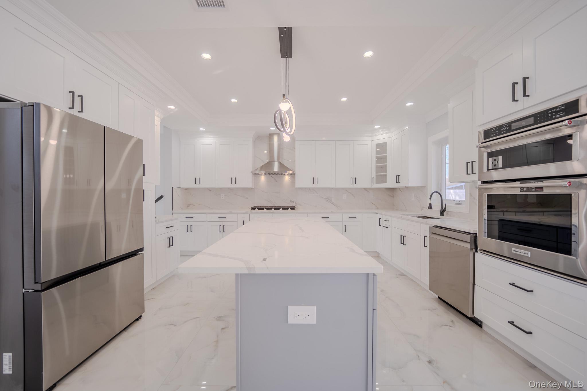 68 Spruce Street, Hicksville, NY 11801