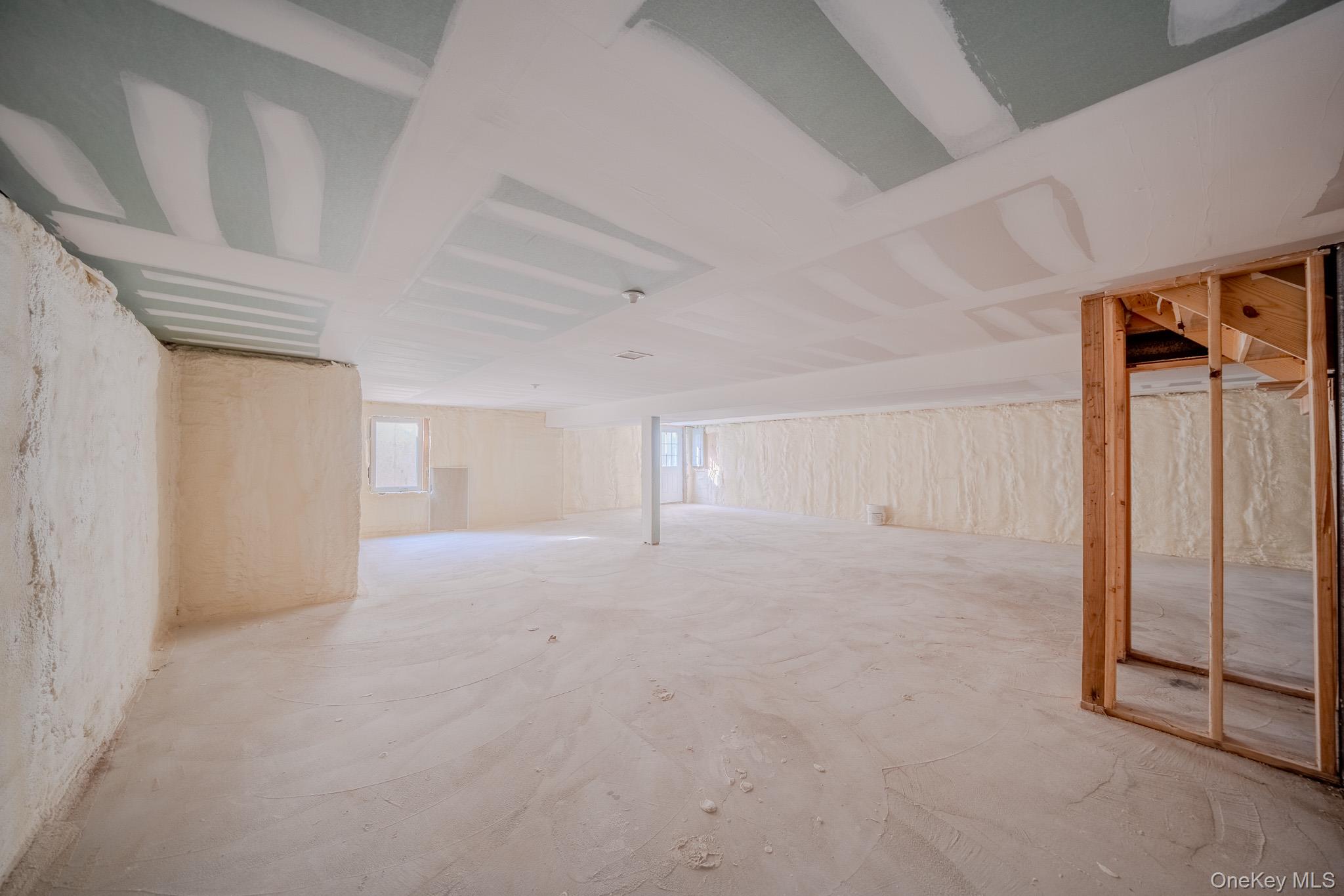 68 Spruce Street, Hicksville, NY 11801