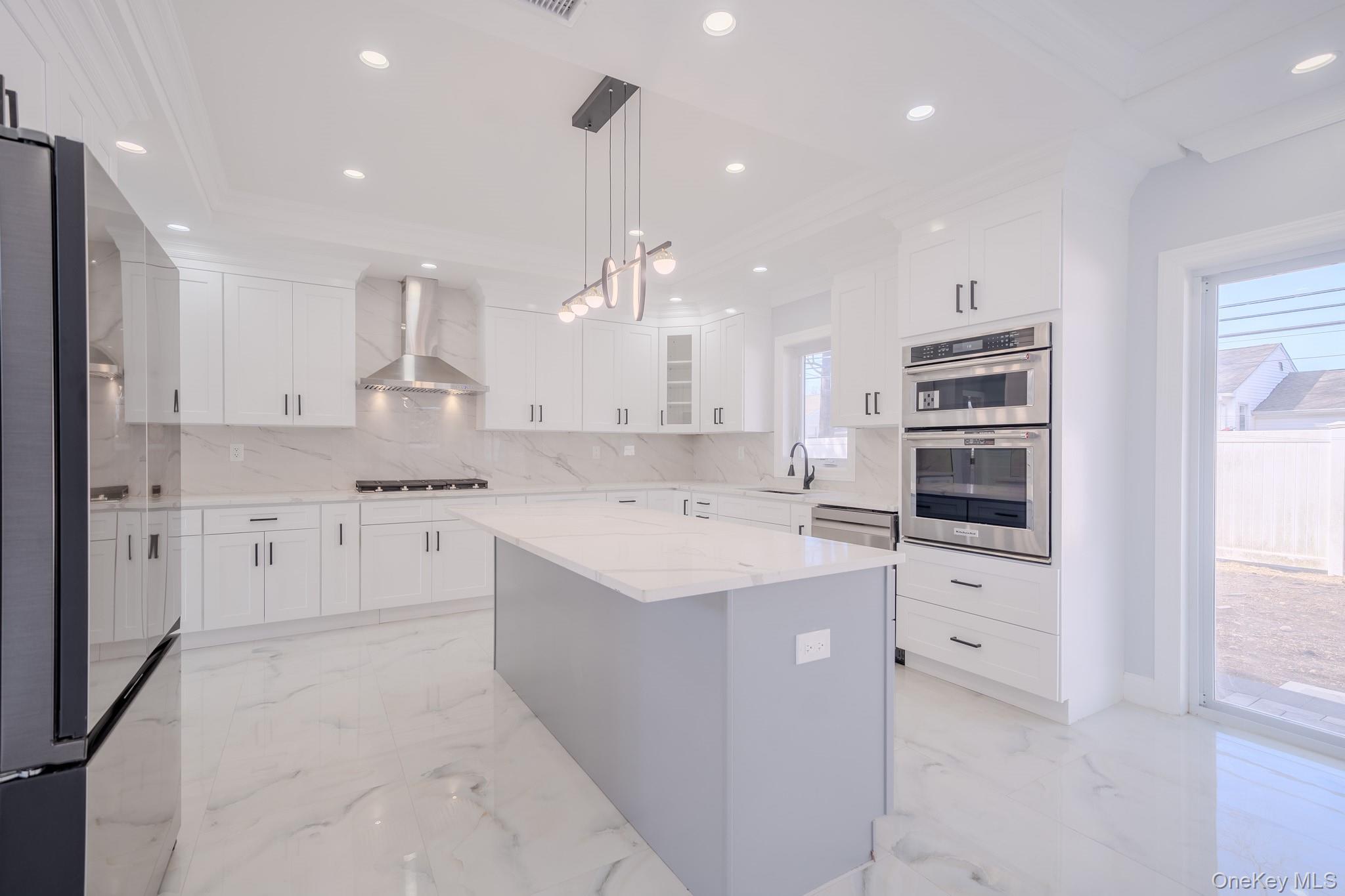 68 Spruce Street, Hicksville, NY 11801