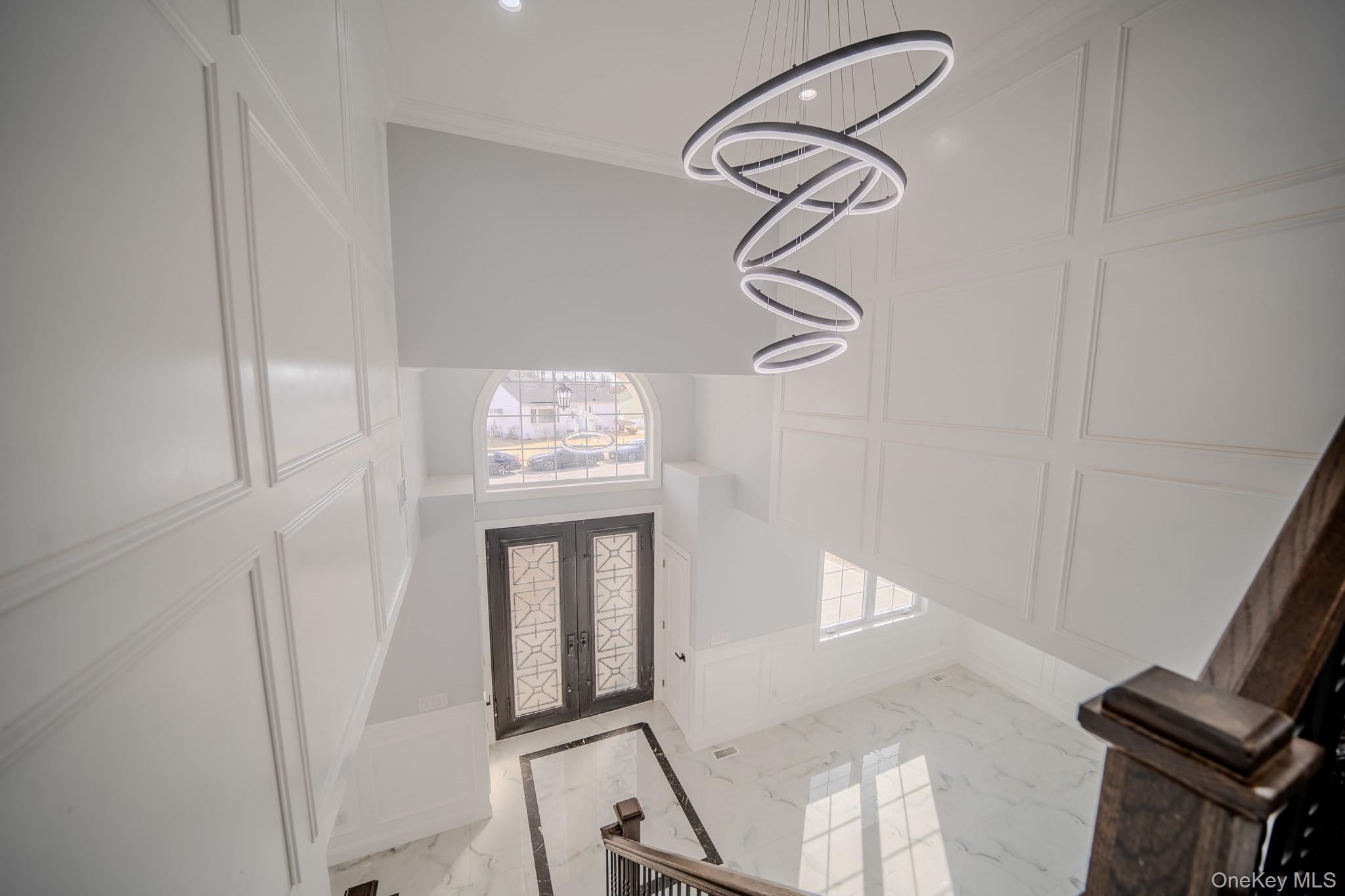 68 Spruce Street, Hicksville, NY 11801